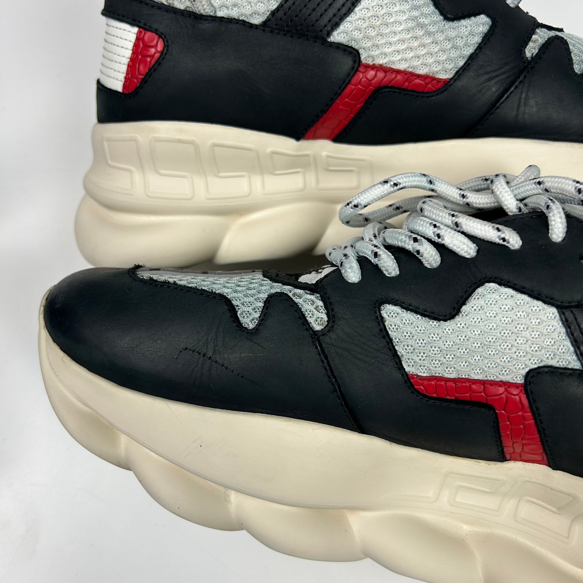 Versace Chain Reaction Black Red