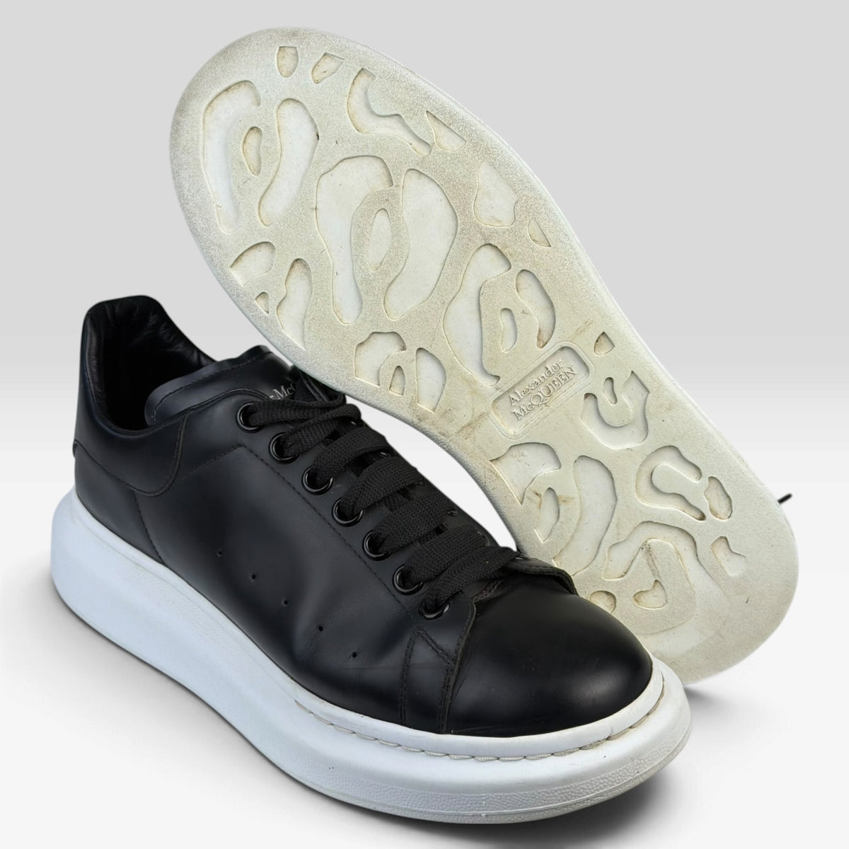 Alexander McQueen Oversized Sneakers Black/White