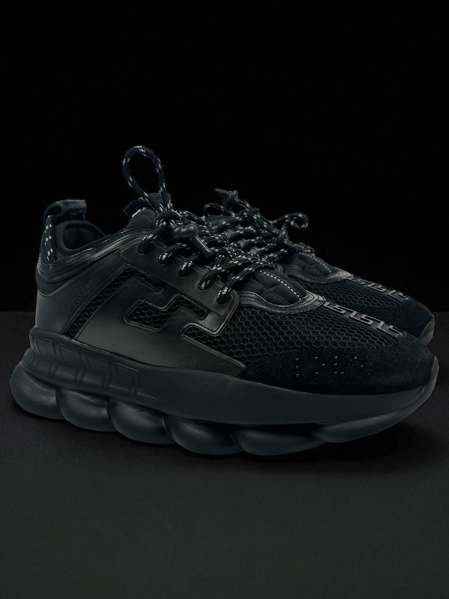 Versace Chain Reaction Black