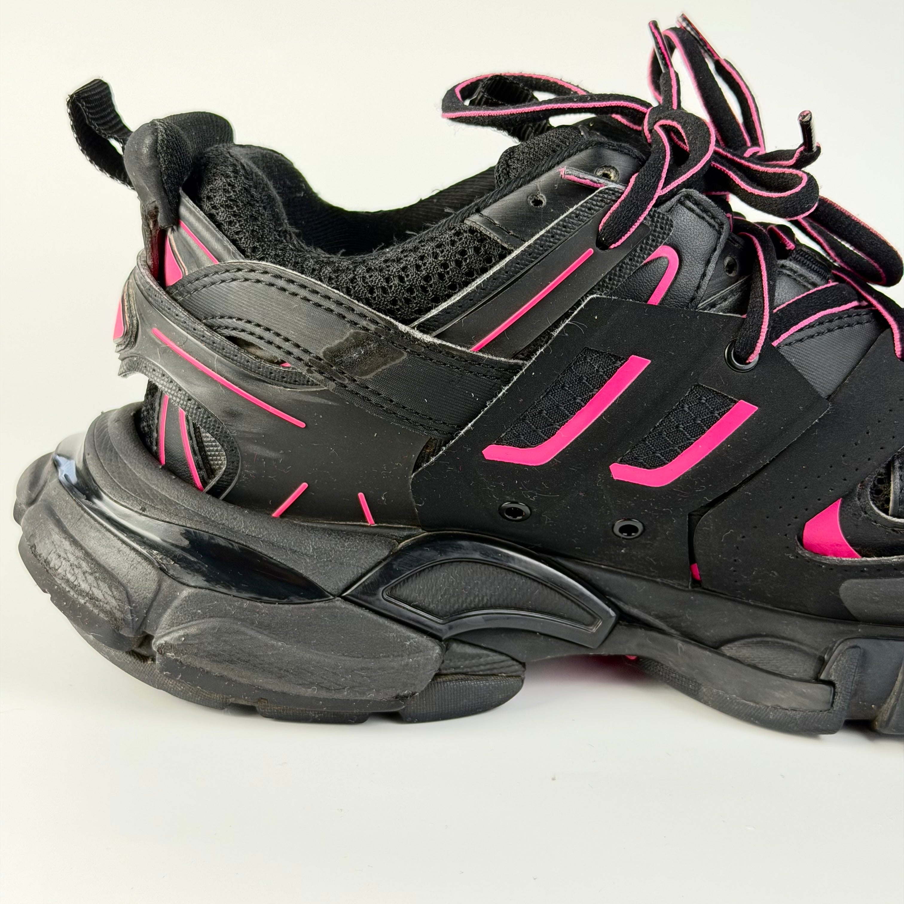 Balenciaga – vedere lateral | VSTEALS