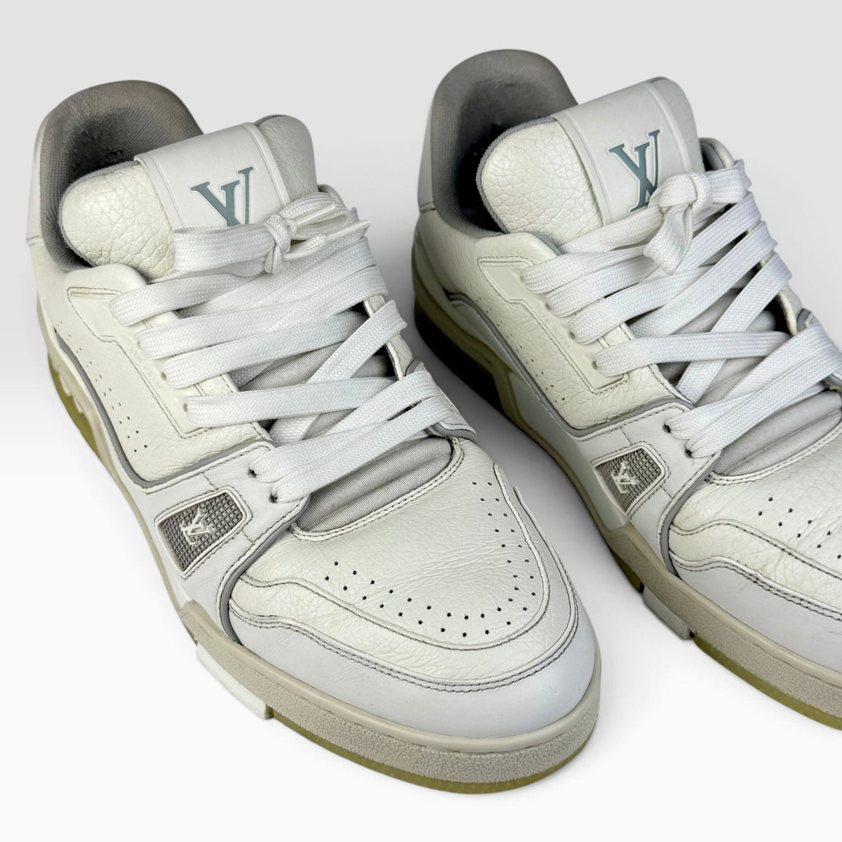 Louis Vuitton LV Trainer White/Grey Signature