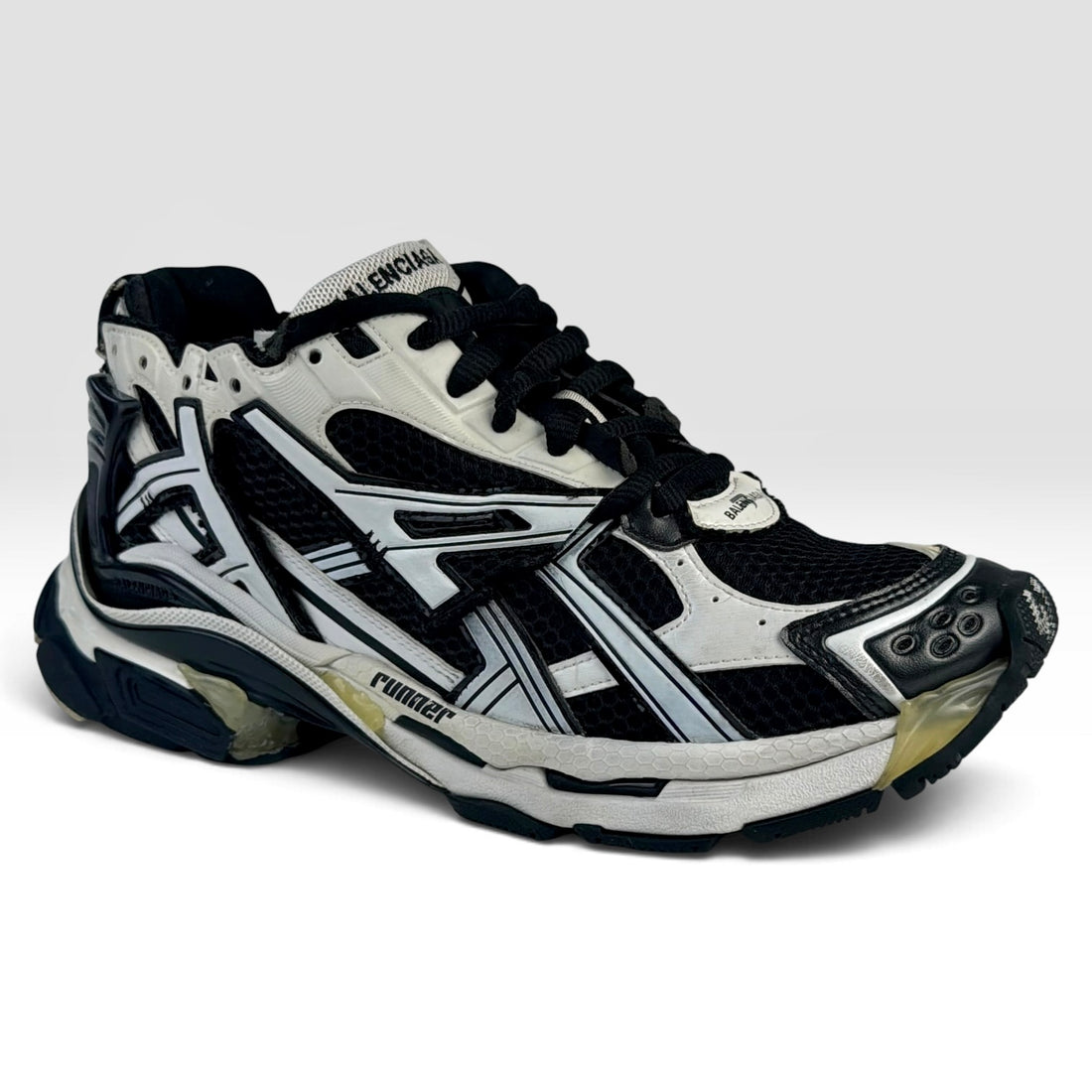 Balenciaga Runner Black/White