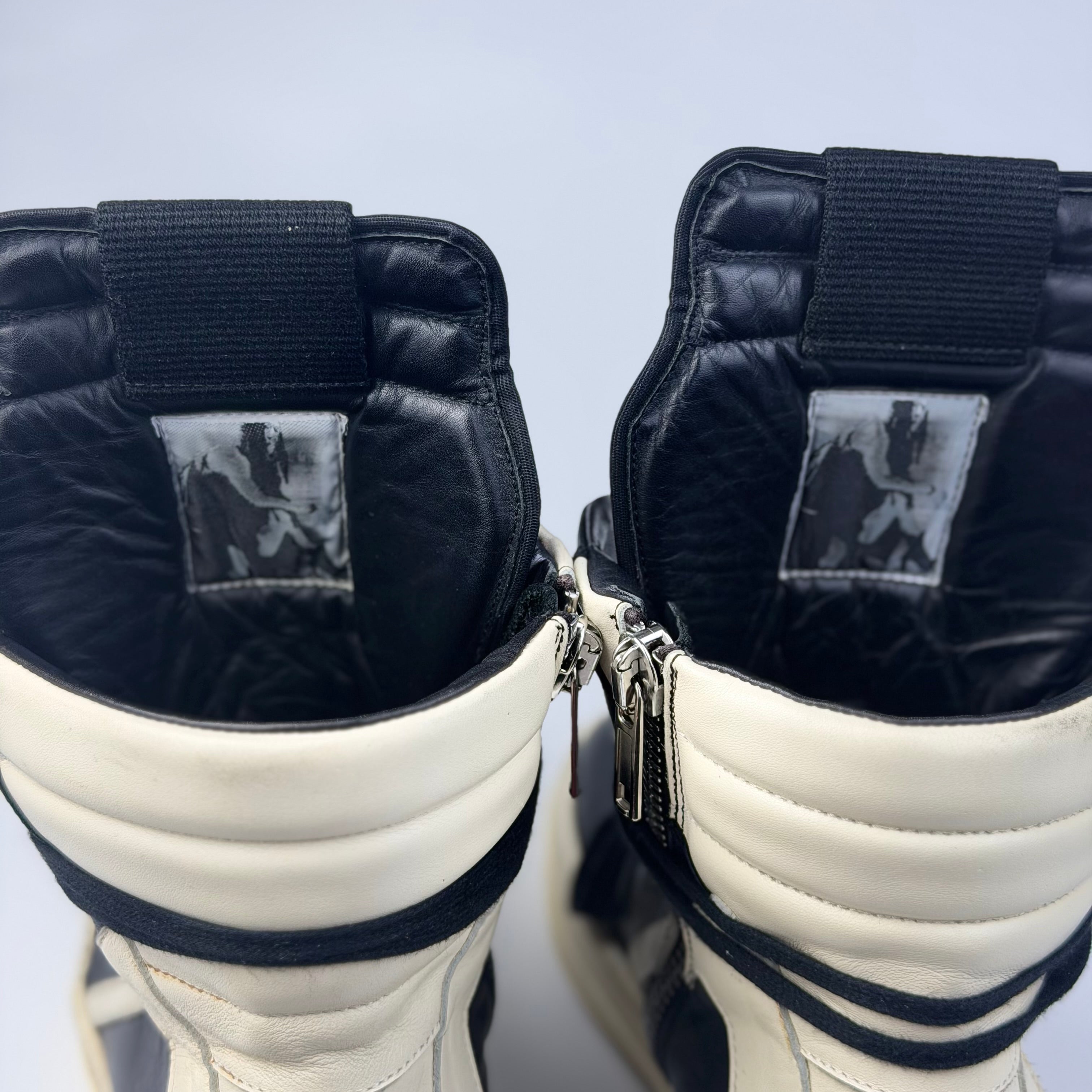 Rick Owens men sneakers – detaliu logo | VSTEALS
