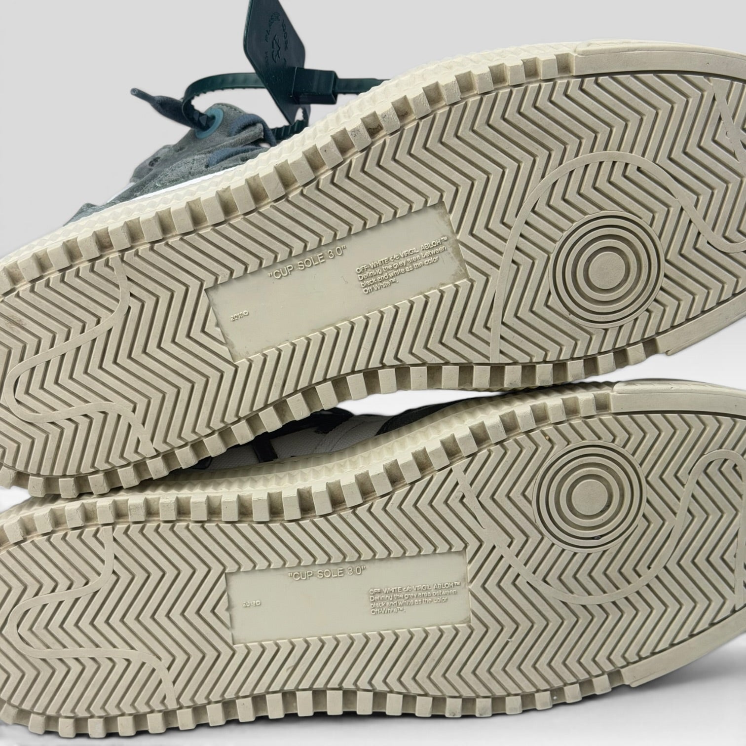 Off-White Off Court 3.0 Sneakers