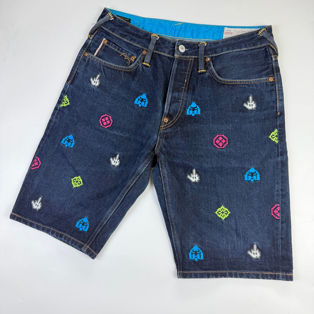Evisu 8-bit Embroidery Denim Shorts, vedere din față