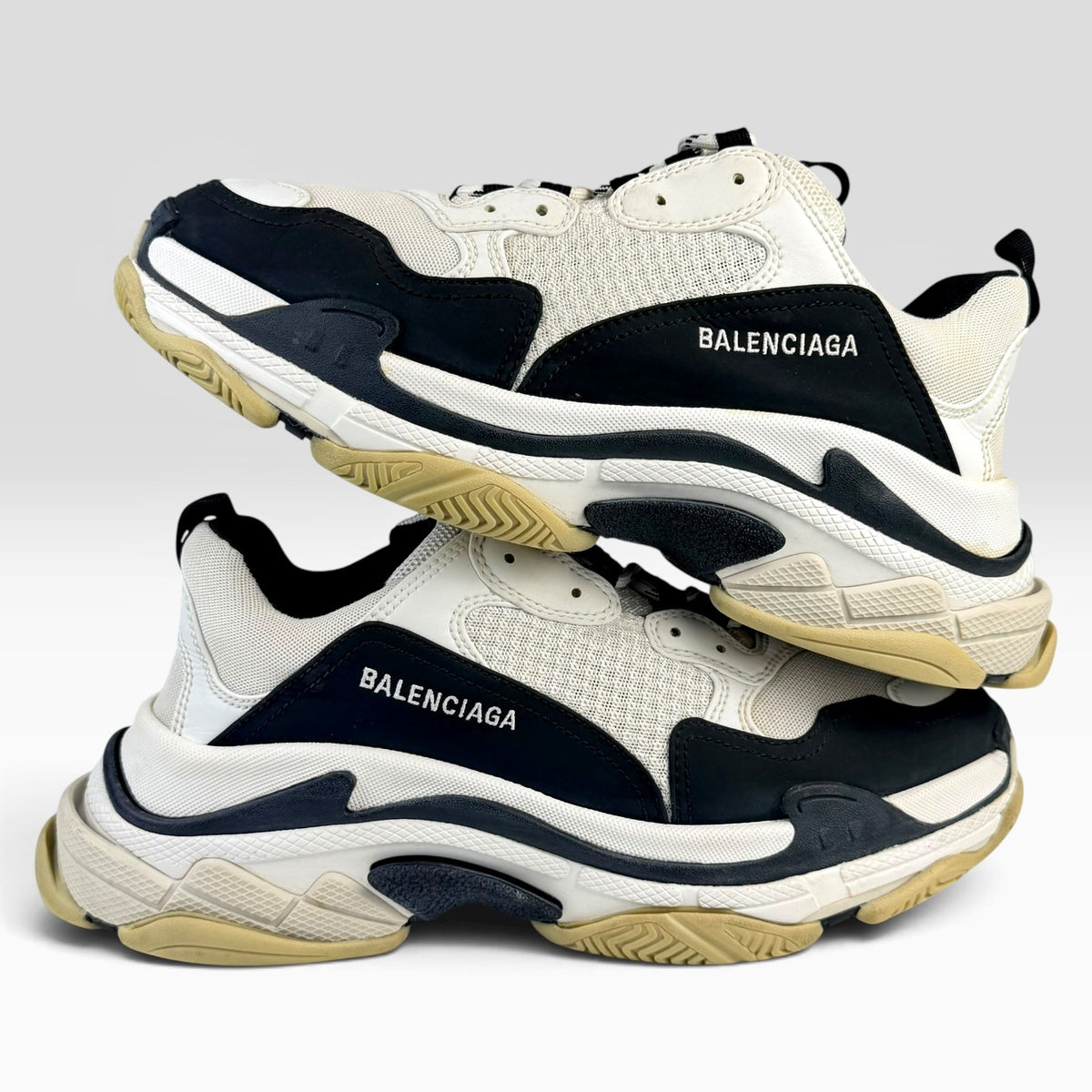 Balenciaga Triple S White/Black
