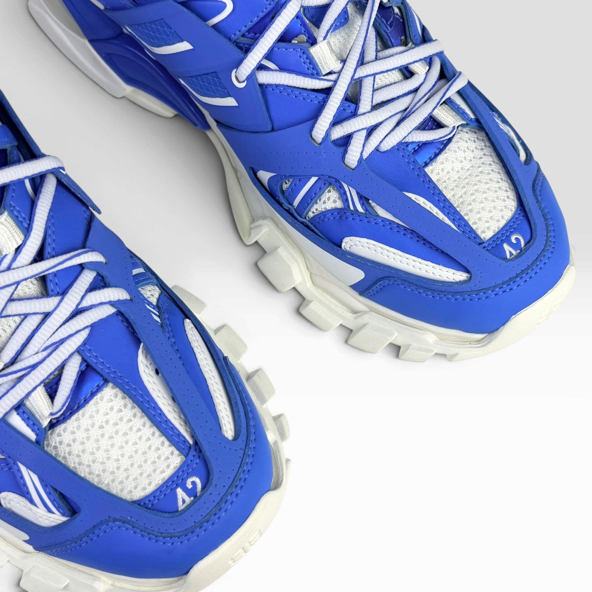 Balenciaga Track LED Blue/White – Incaltaminte Barbati BALENCIAGA recomandat de V STEALS