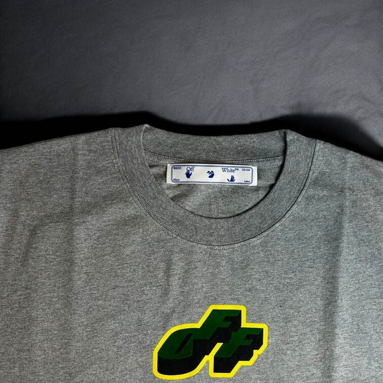 Off-White Tongue Out T-shirt - V STEALS