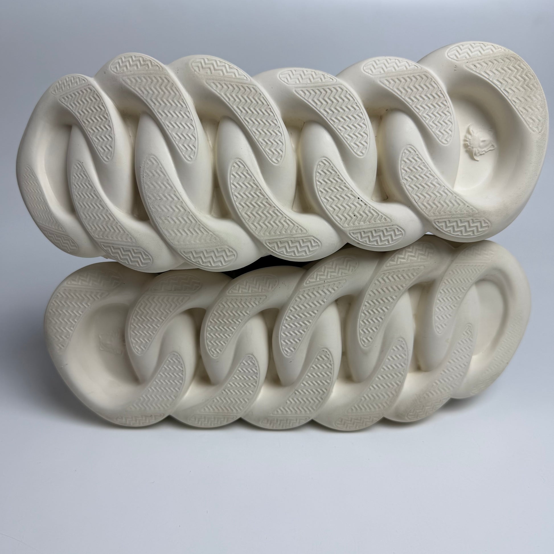 Versace Chain Reaction Black White