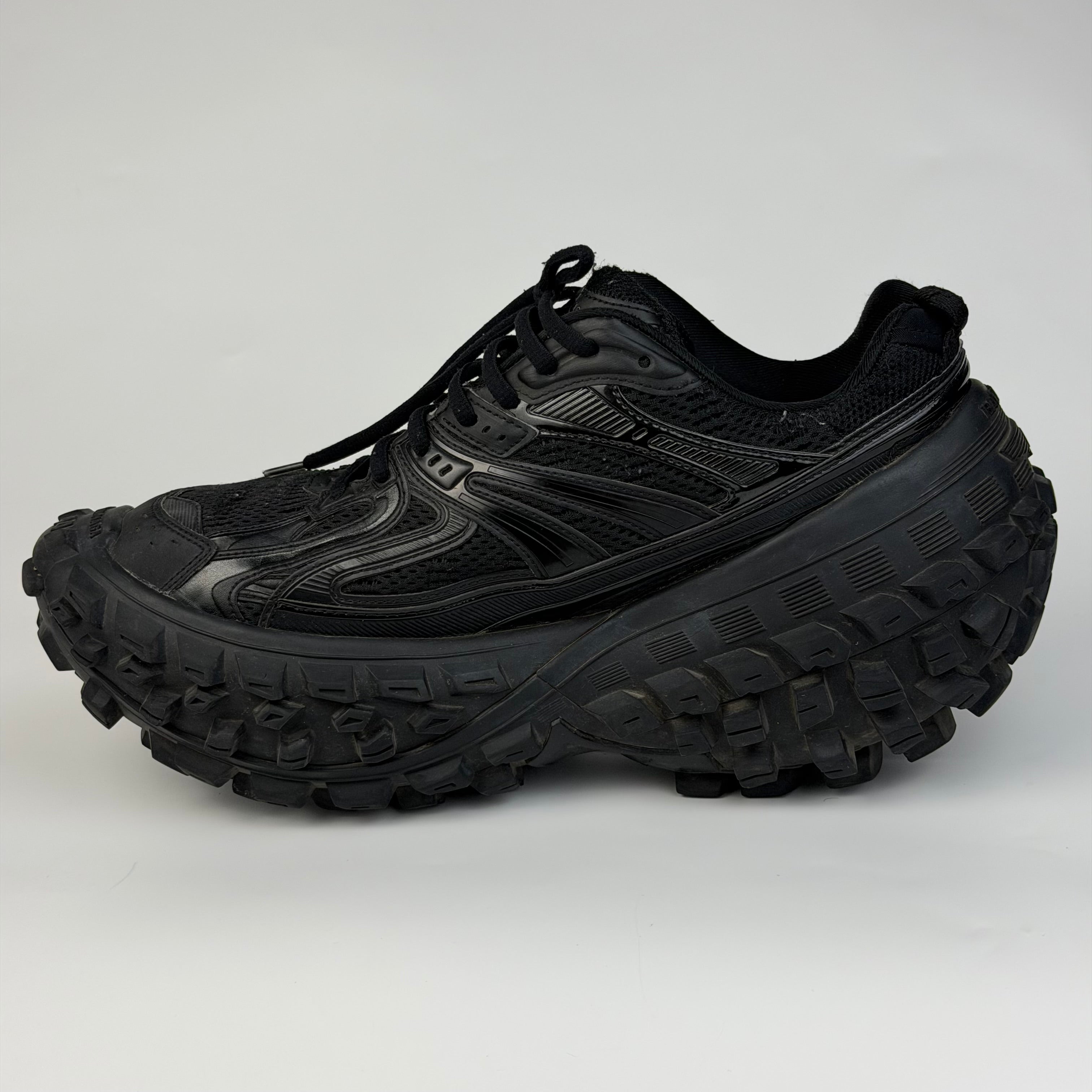 Balenciaga Bouncer Black Sneakers