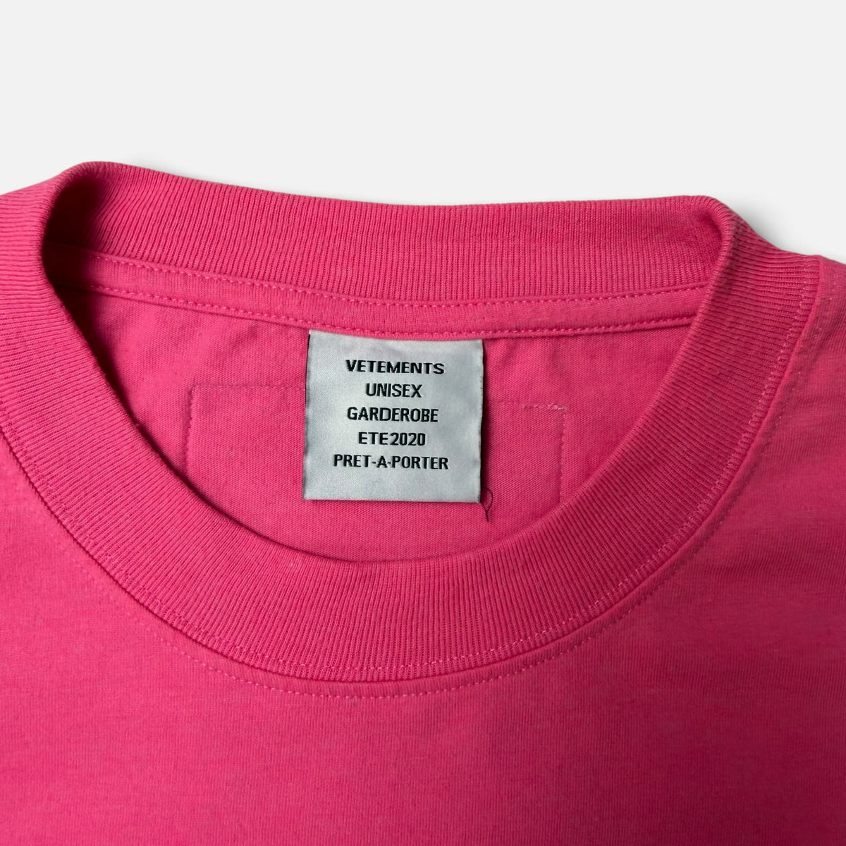 Vetements SS20 "Priority Mail Express" Logo T-Shirt Pink