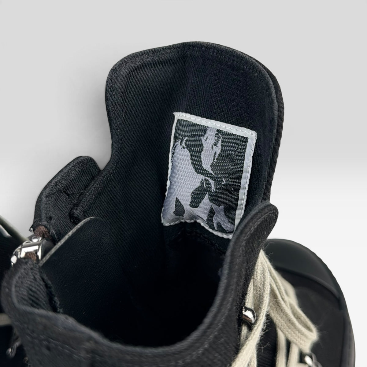 Incaltaminte Barbati RICK OWENS DRKSHDW Rick Owens DRKSHDW Hexagram Ramones High Black/Pearl – produs original disponibil în.