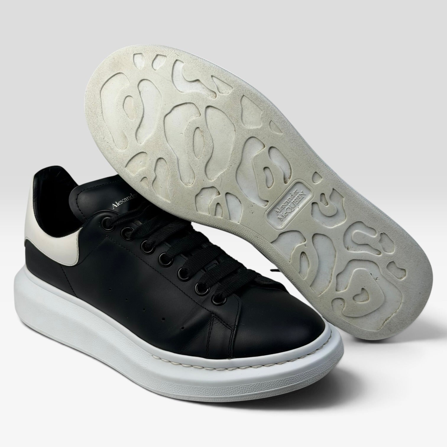 Alexander McQueen Oversized Sneakers Black/White