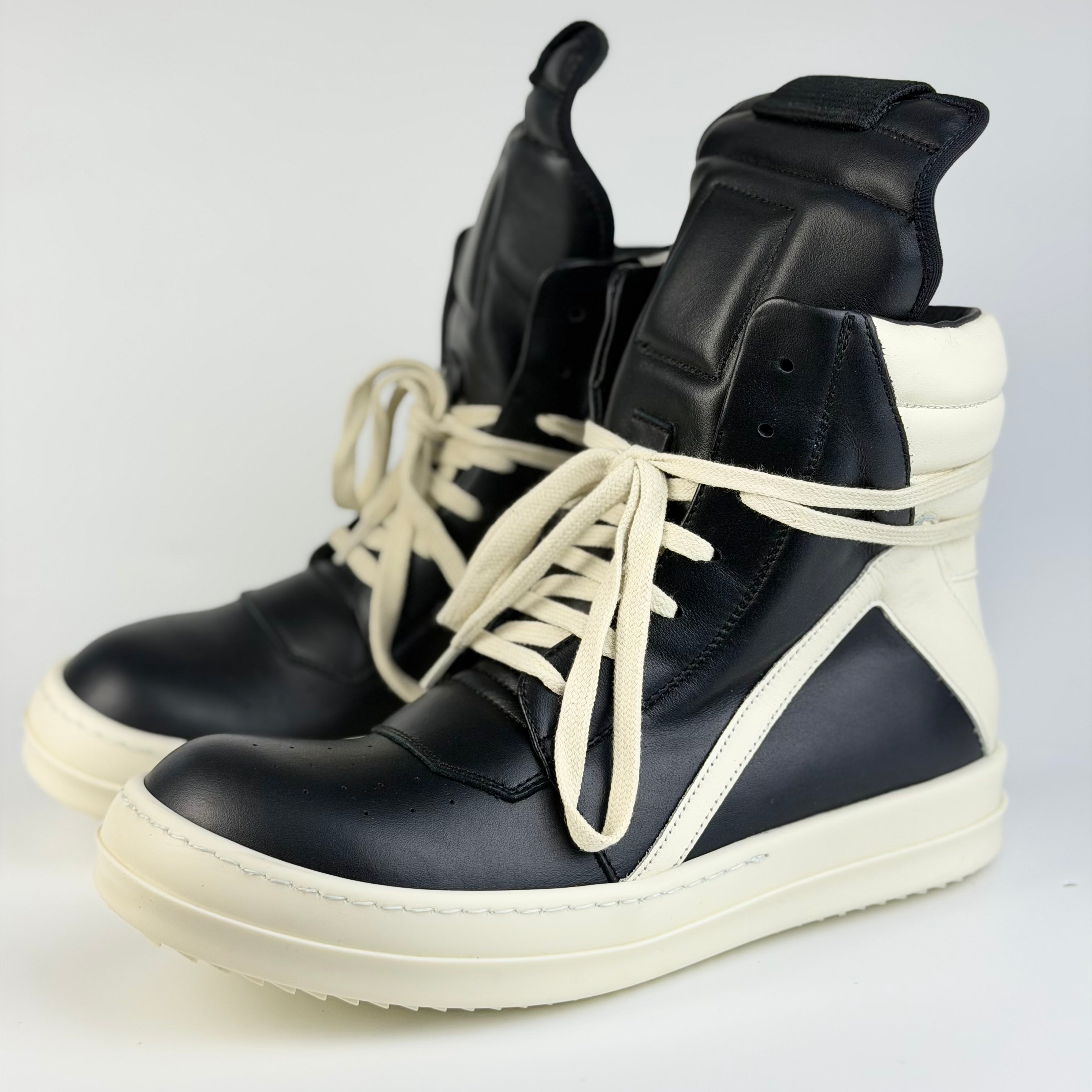 Rick Owens men sneakers – detaliu logo | VSTEALS