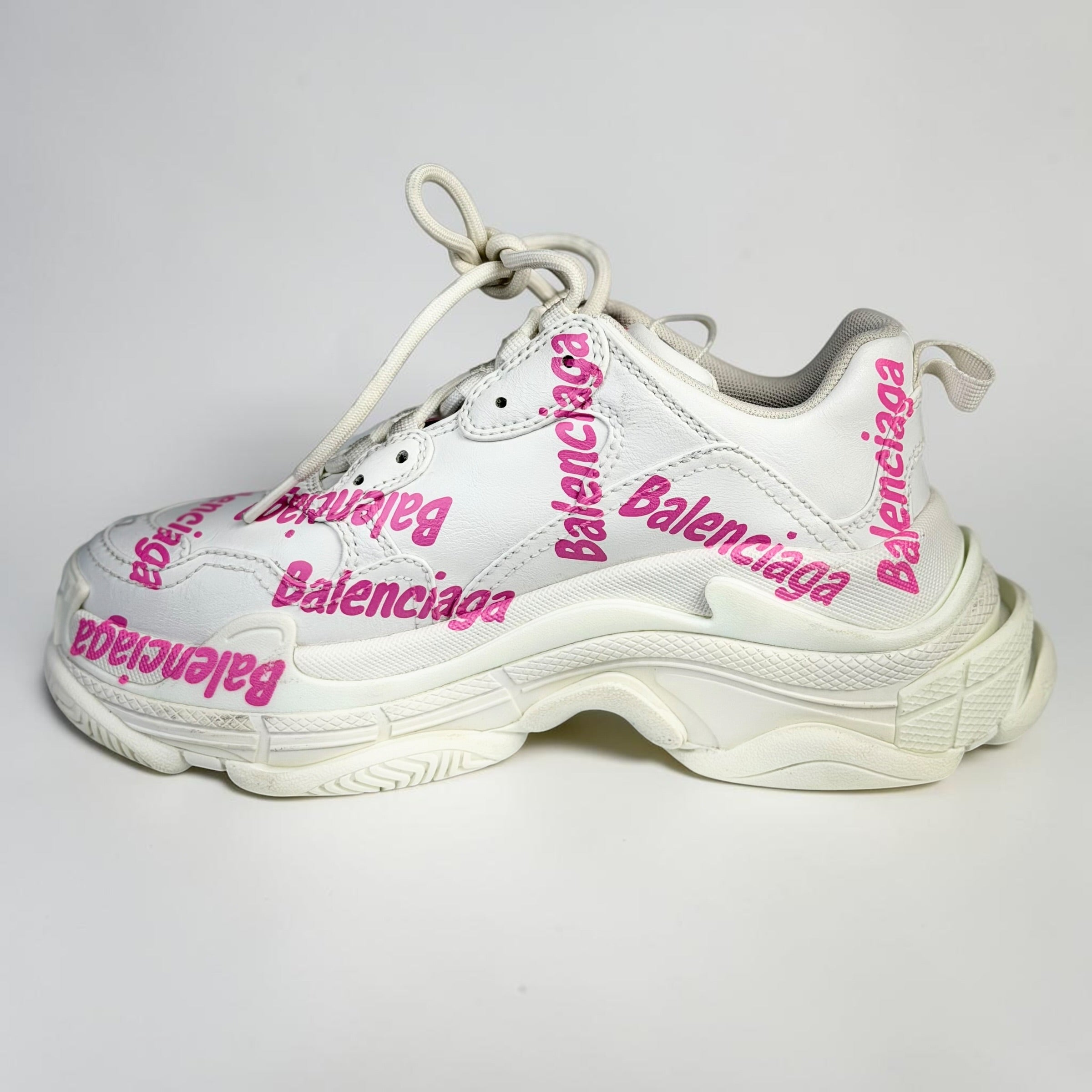 Balenciaga logo – detaliu etichetă | VSTEALS