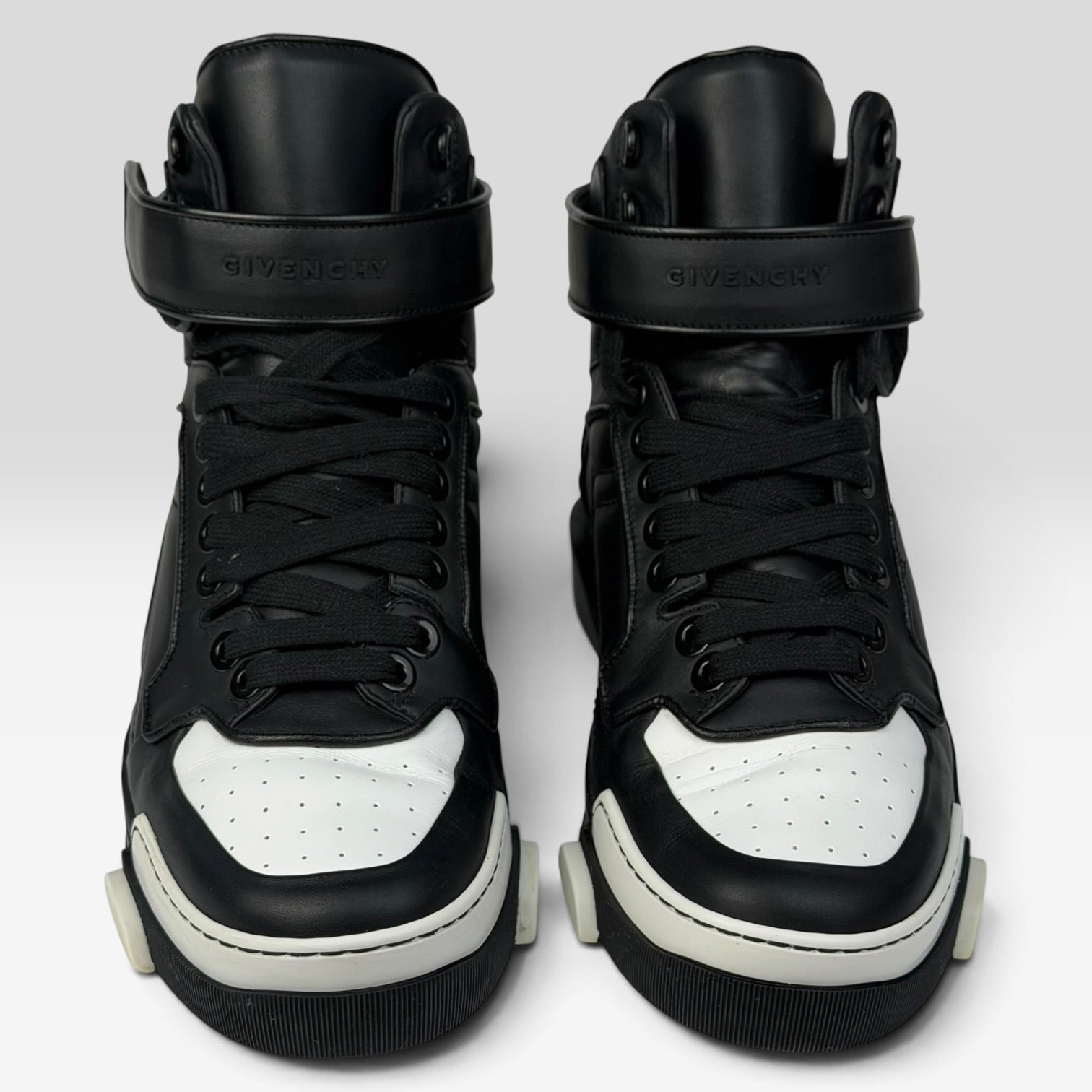 Givenchy Tyson Sneakers Black/White