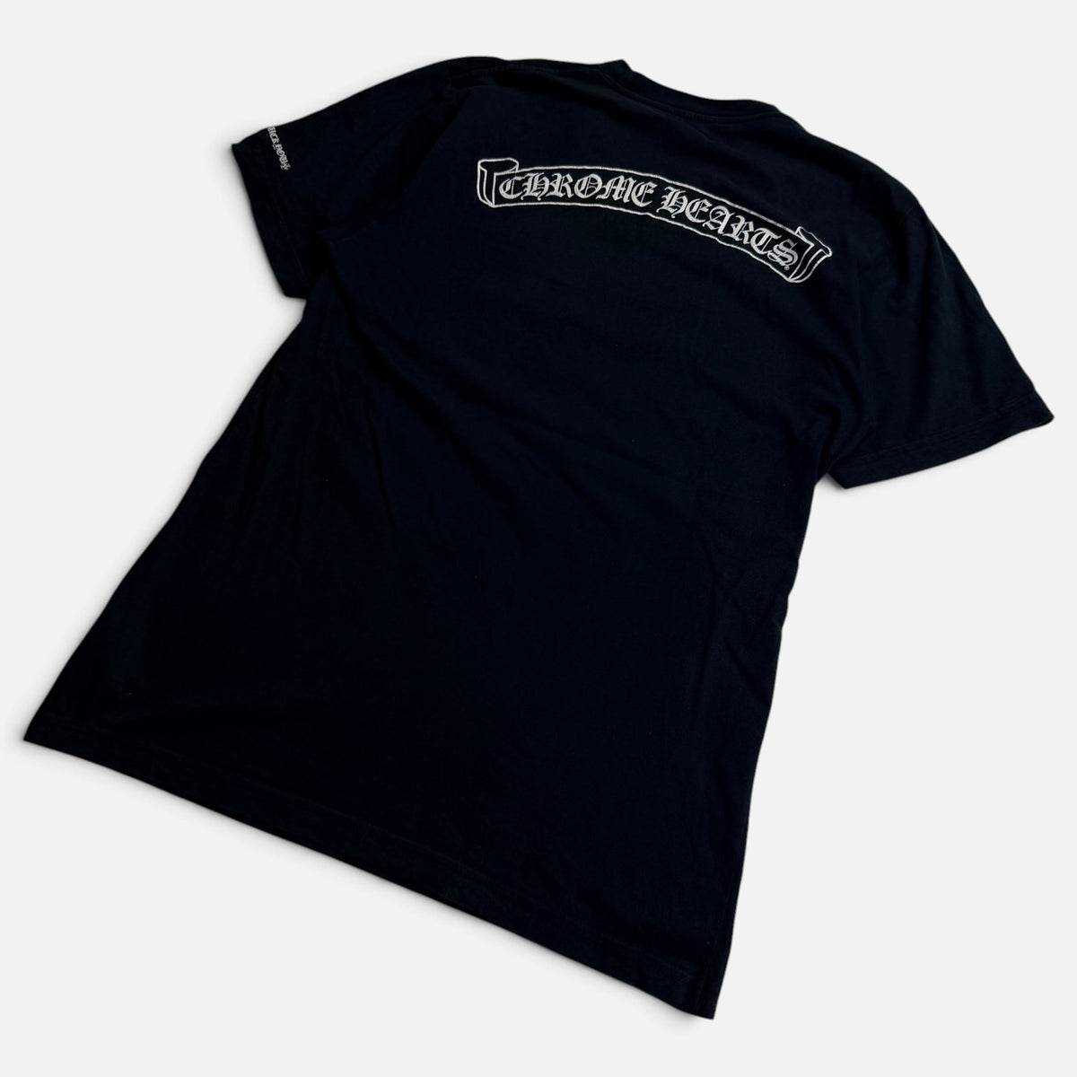 Chrome Hearts Scroll Logo Pocket T-Shirt Vintage – Uncategorized CHROME HEARTS în mărimile M la V STEALS