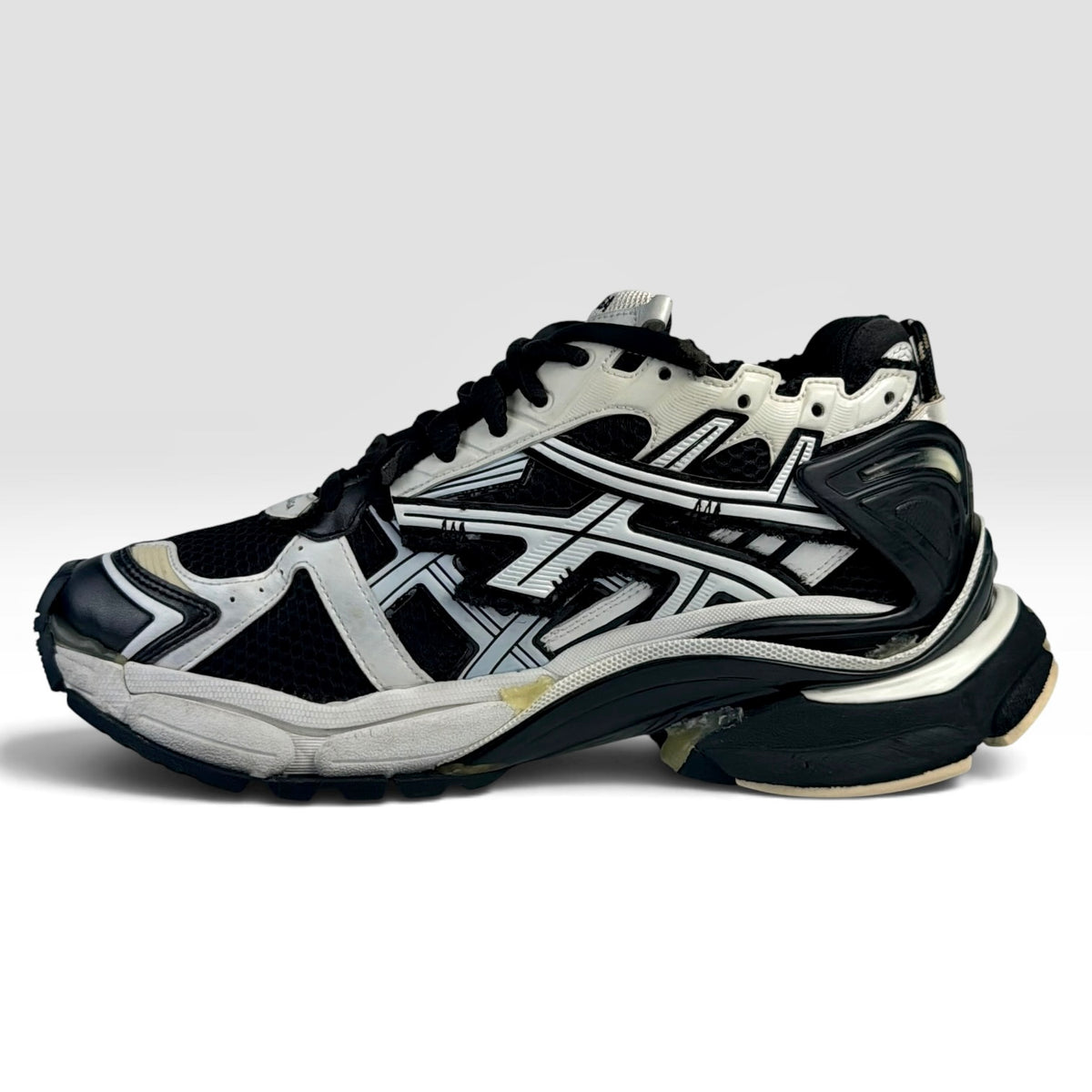 Balenciaga Runner Black/White