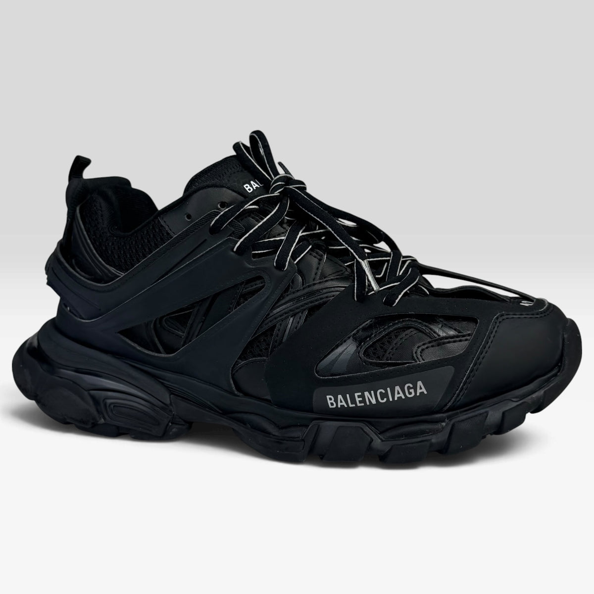 Balenciaga Track Black – Incaltaminte Barbati BALENCIAGA în mărimile 41 la V STEALS