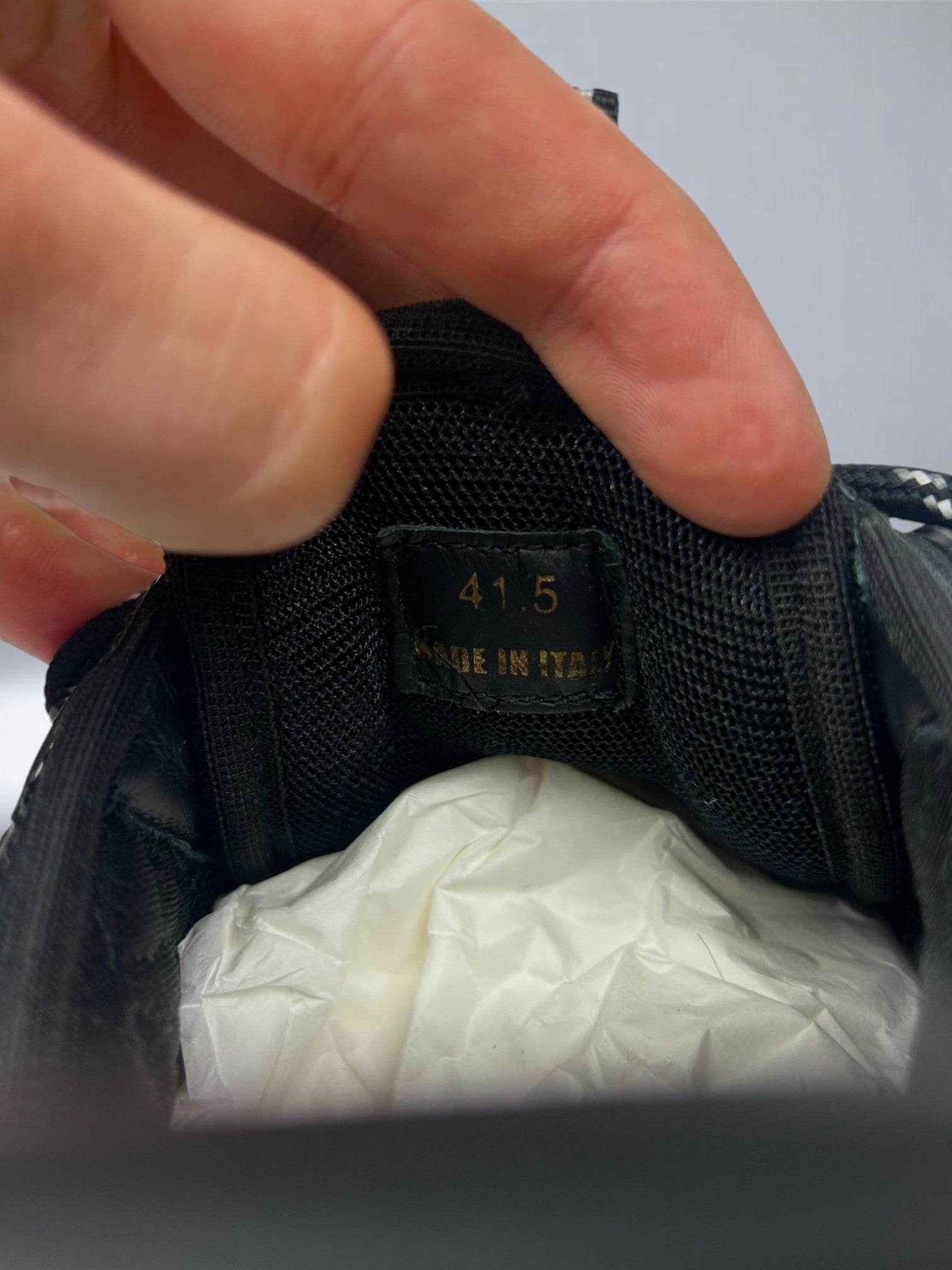 Versace Chain Reaction Black - V STEALS