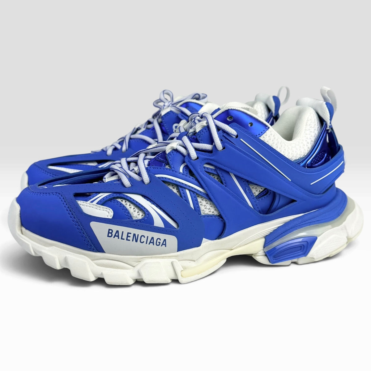 Balenciaga Track LED Blue/White Incaltaminte Barbati BALENCIAGA în mărimile 42 – ofertă V STEALS