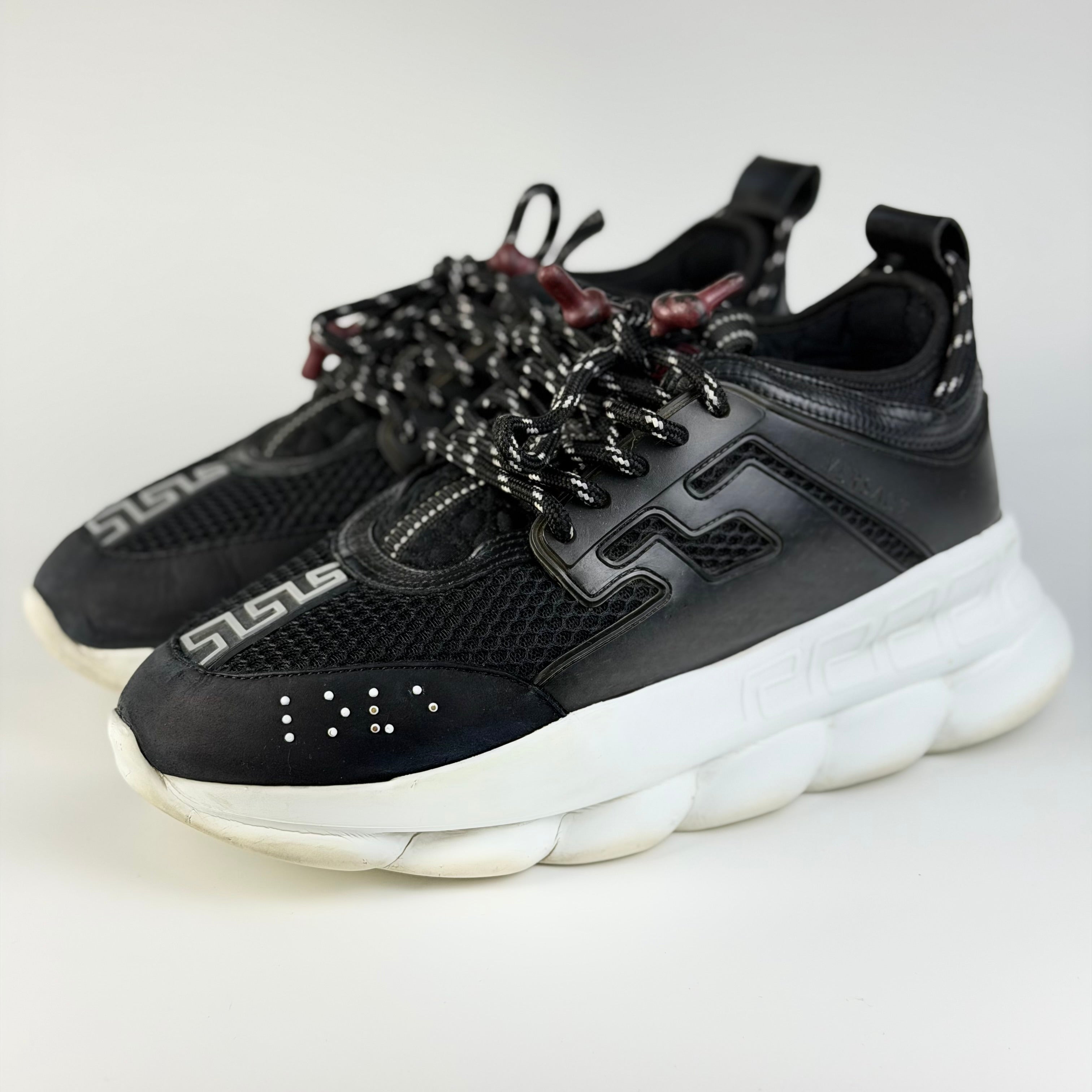 Versace Chain Reaction Black White