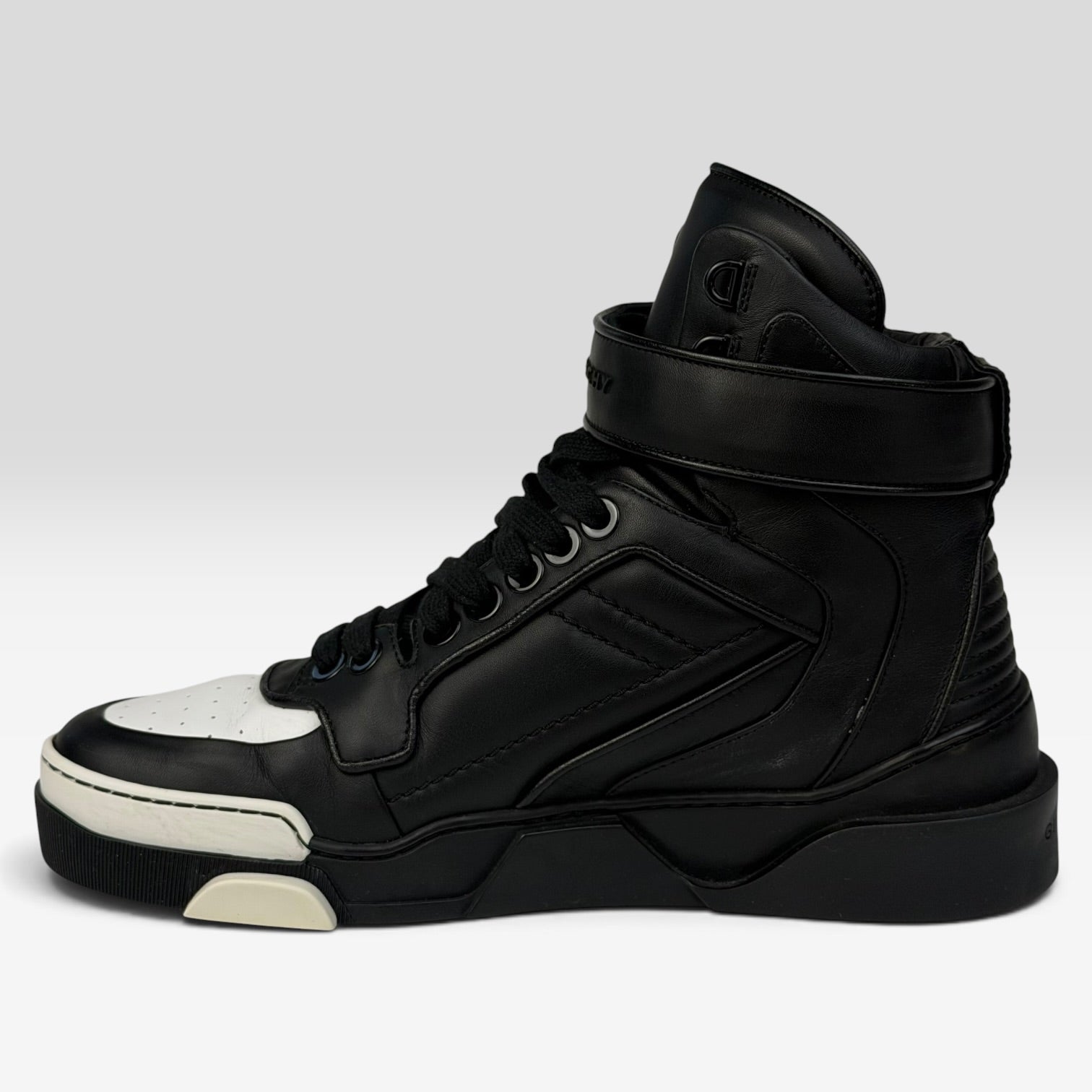 Givenchy Tyson Sneakers Black/White