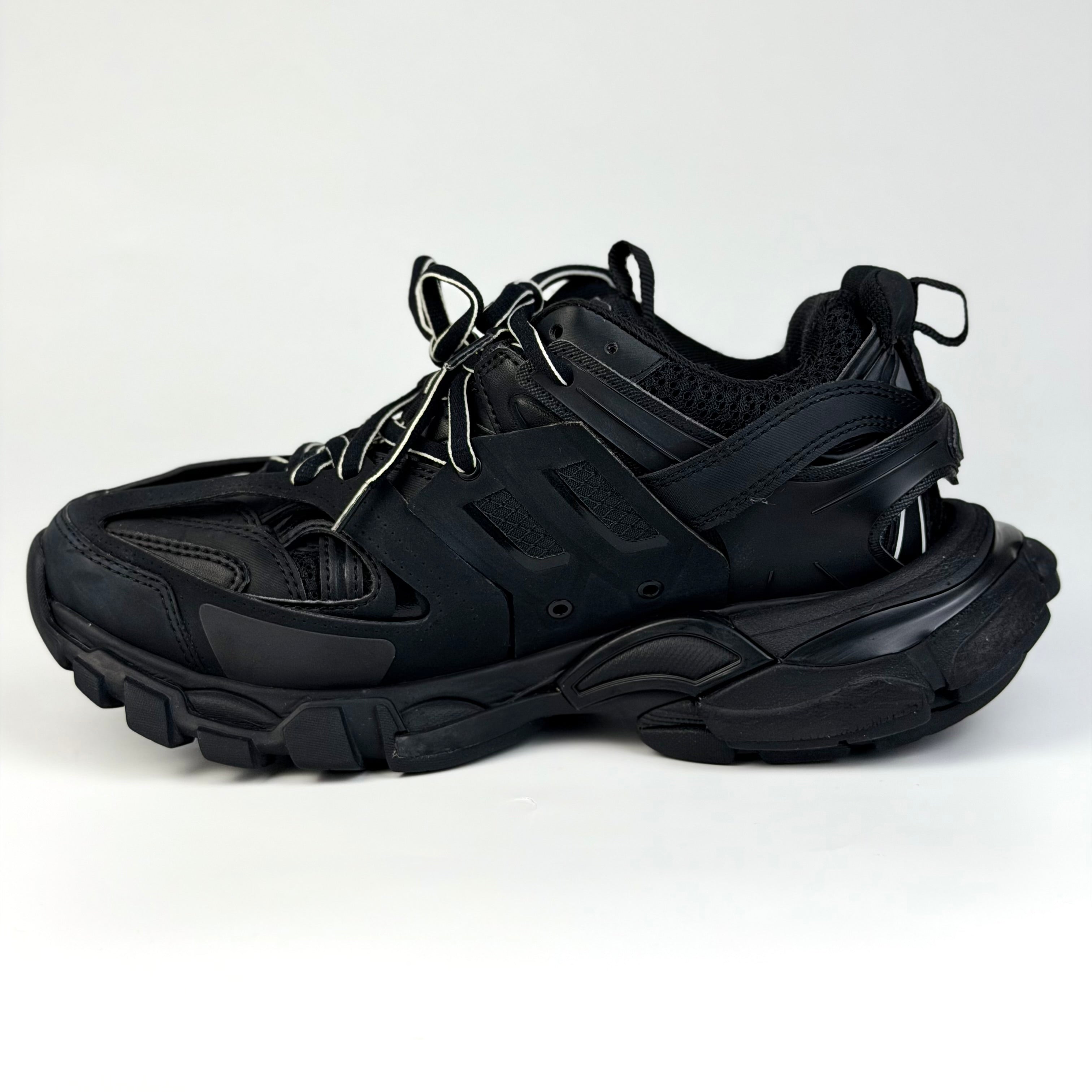 Balenciaga Track Black