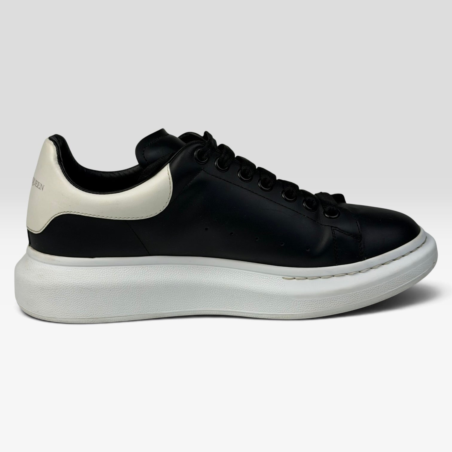 Alexander McQueen Oversized Sneakers Black/White