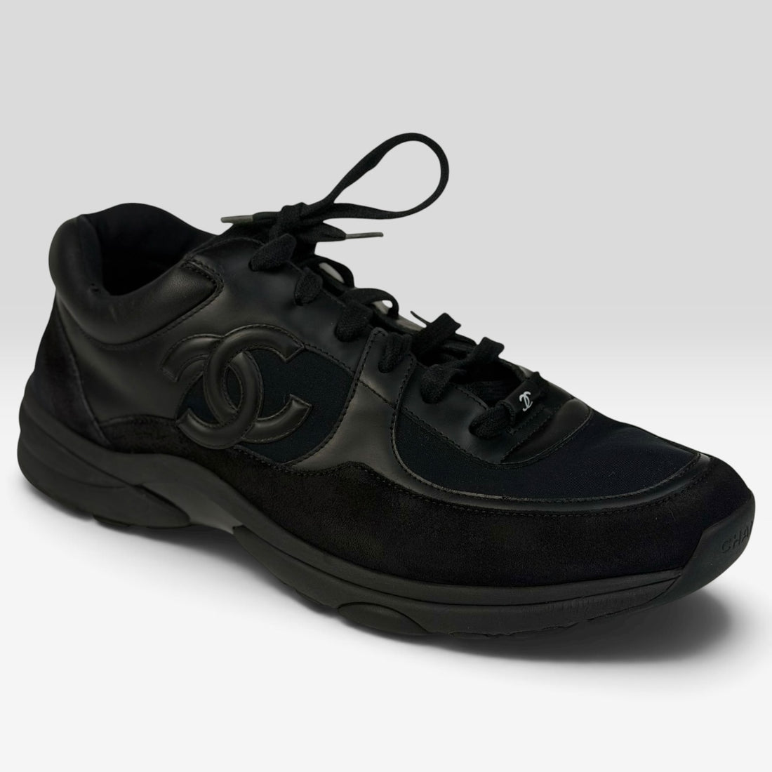 Chanel CC Logo Suede Low-Top Sneakers Black