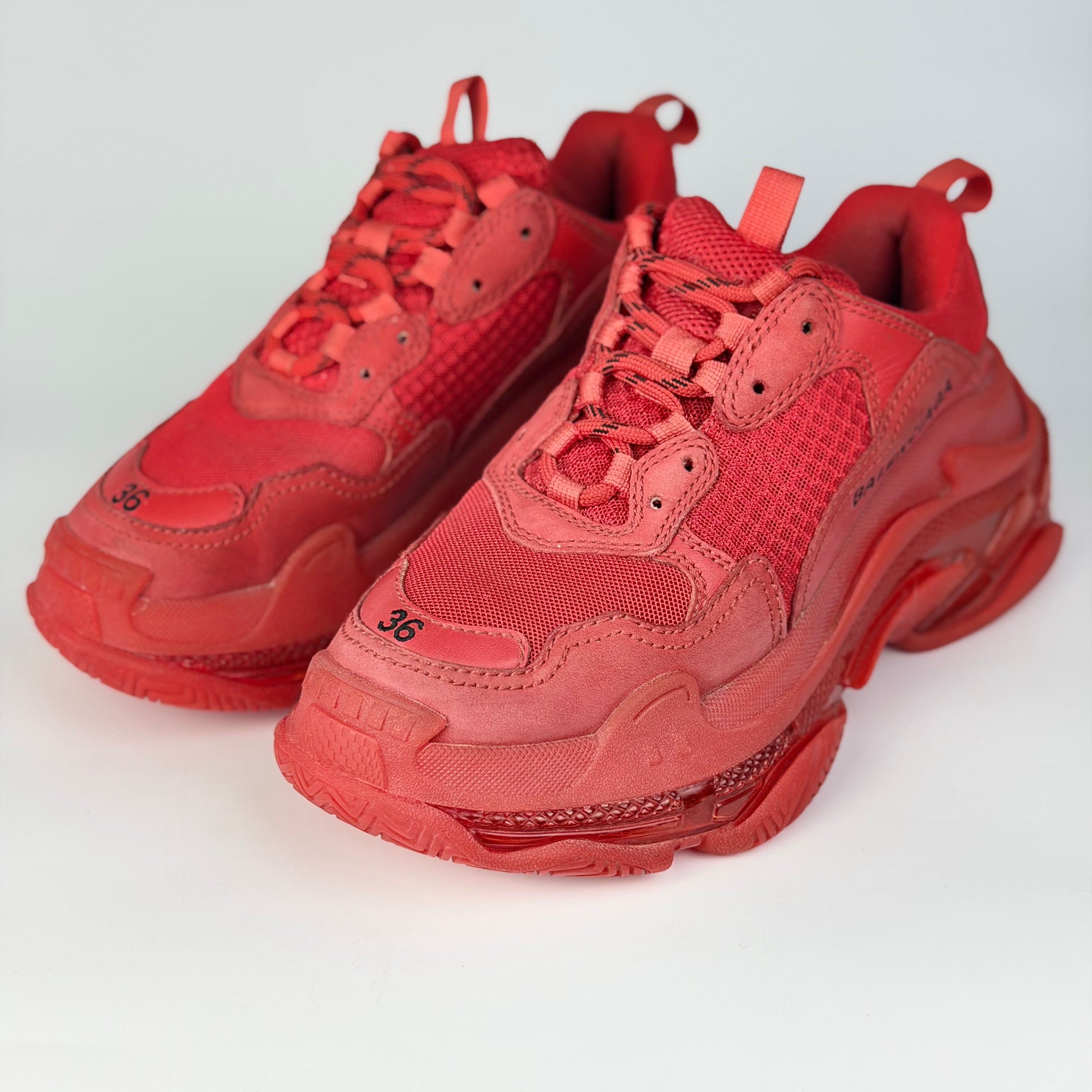 Balenciaga – detaliu etichetă | VSTEALS