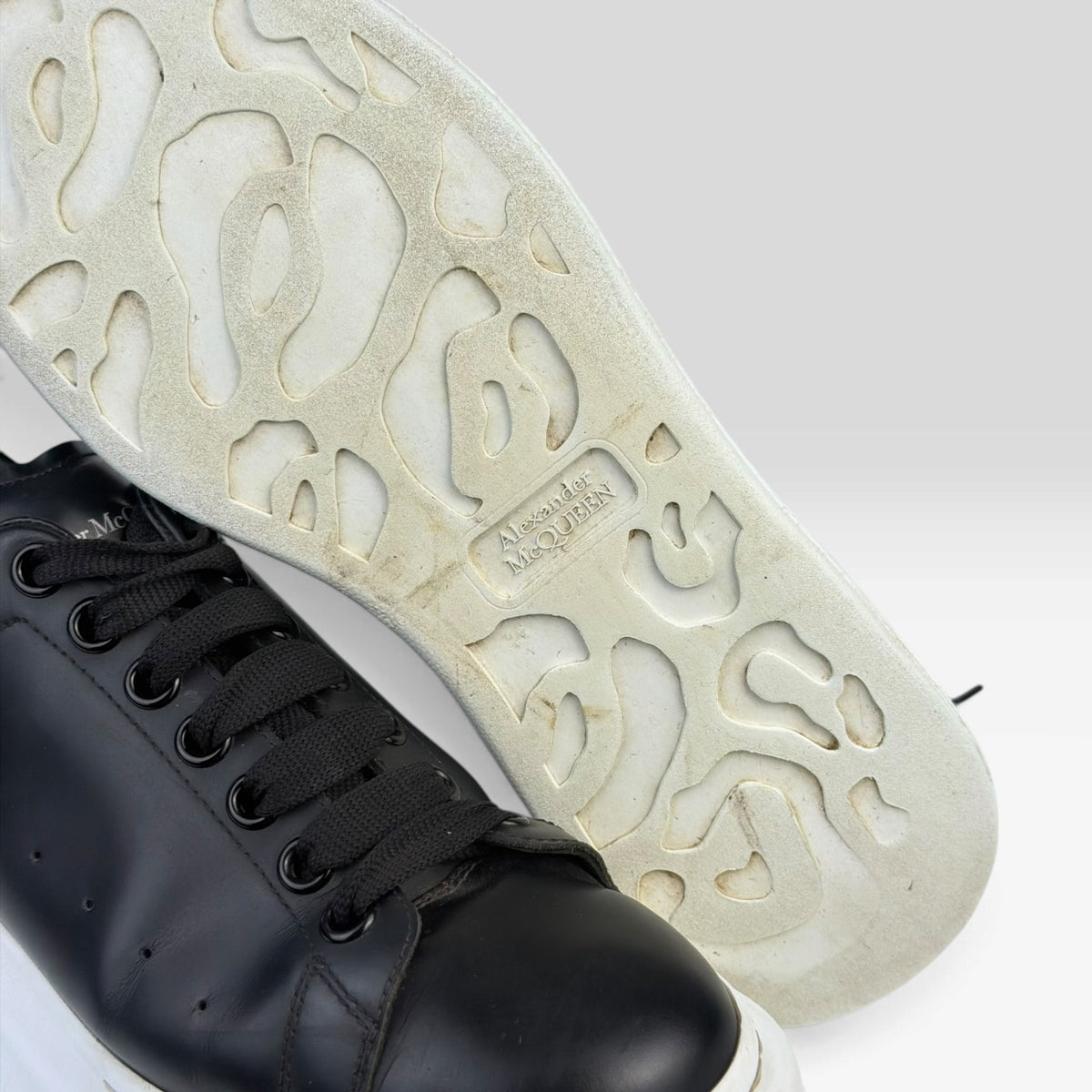 Alexander McQueen Oversized Sneakers Black/White