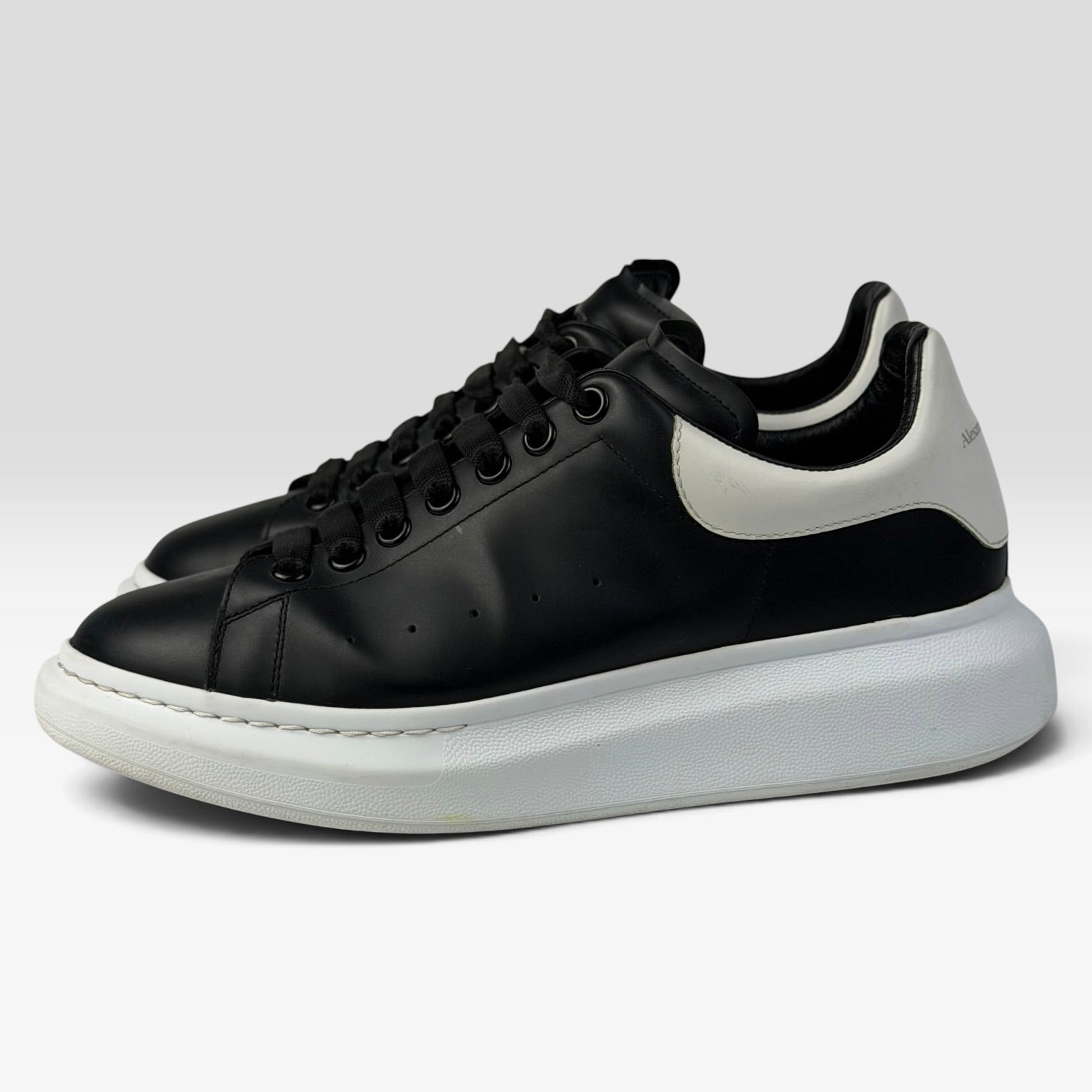 Alexander McQueen Oversized Sneakers Black/White