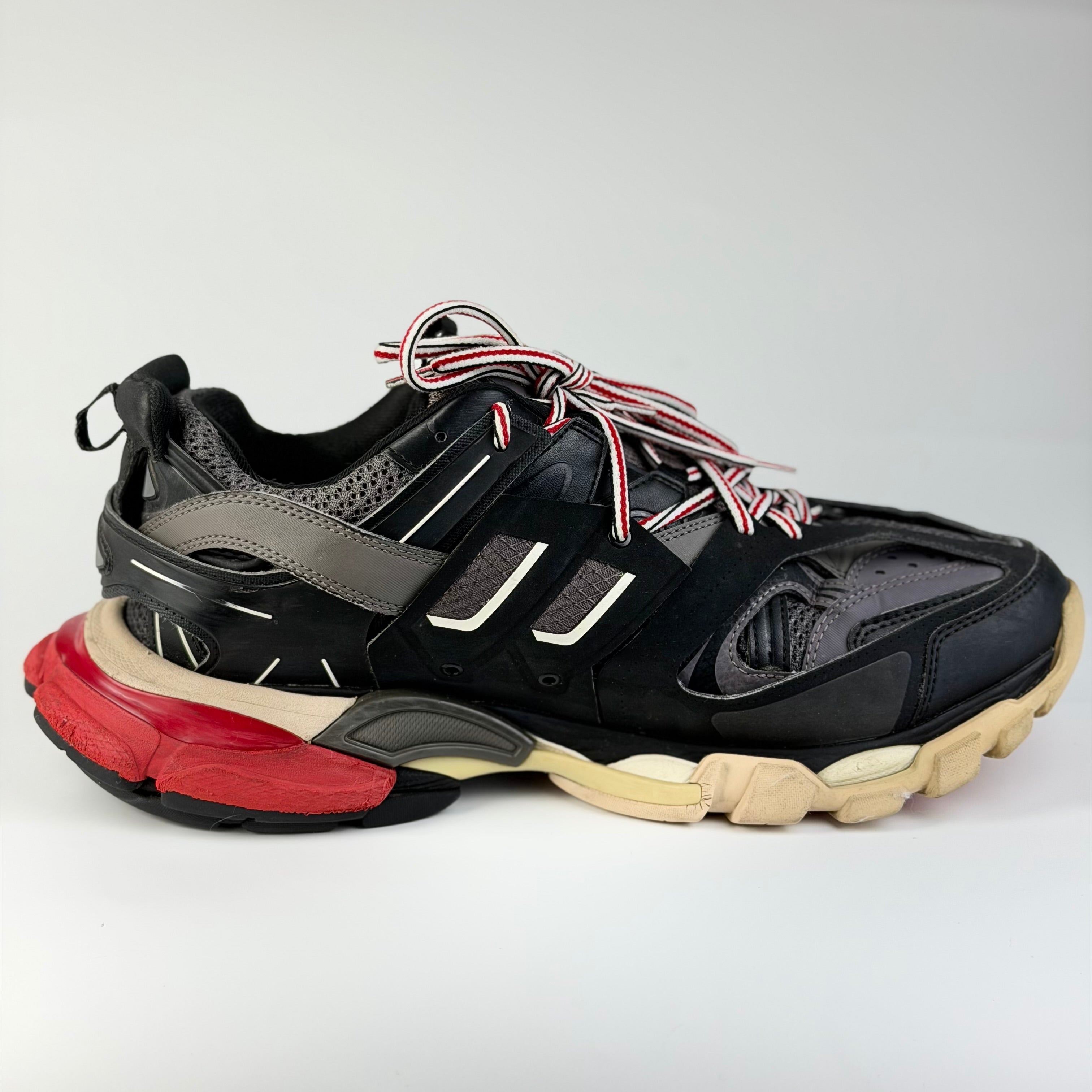 Balenciaga sneakers – detaliu talpă | VSTEALS