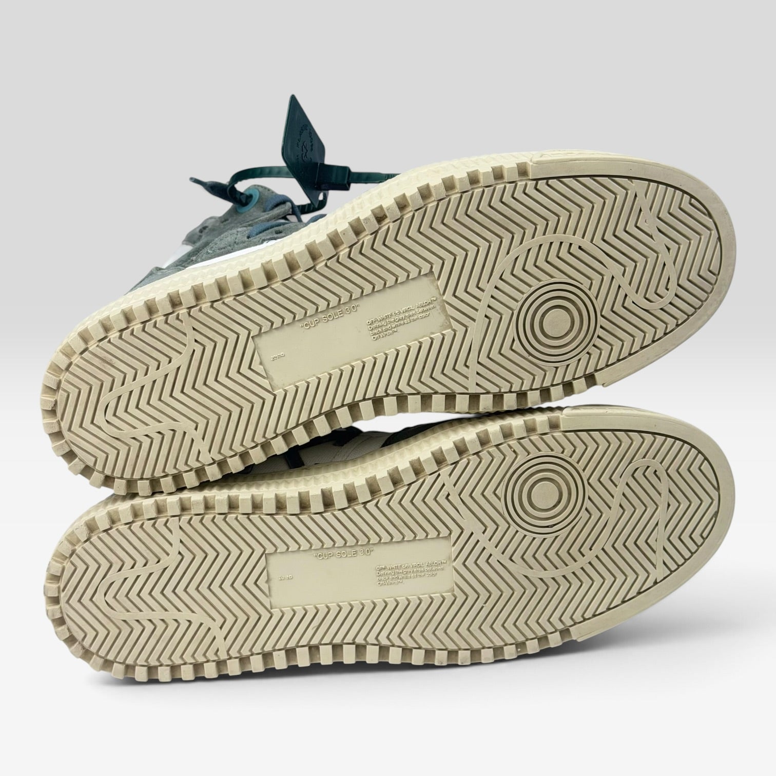 Off-White Off Court 3.0 Sneakers