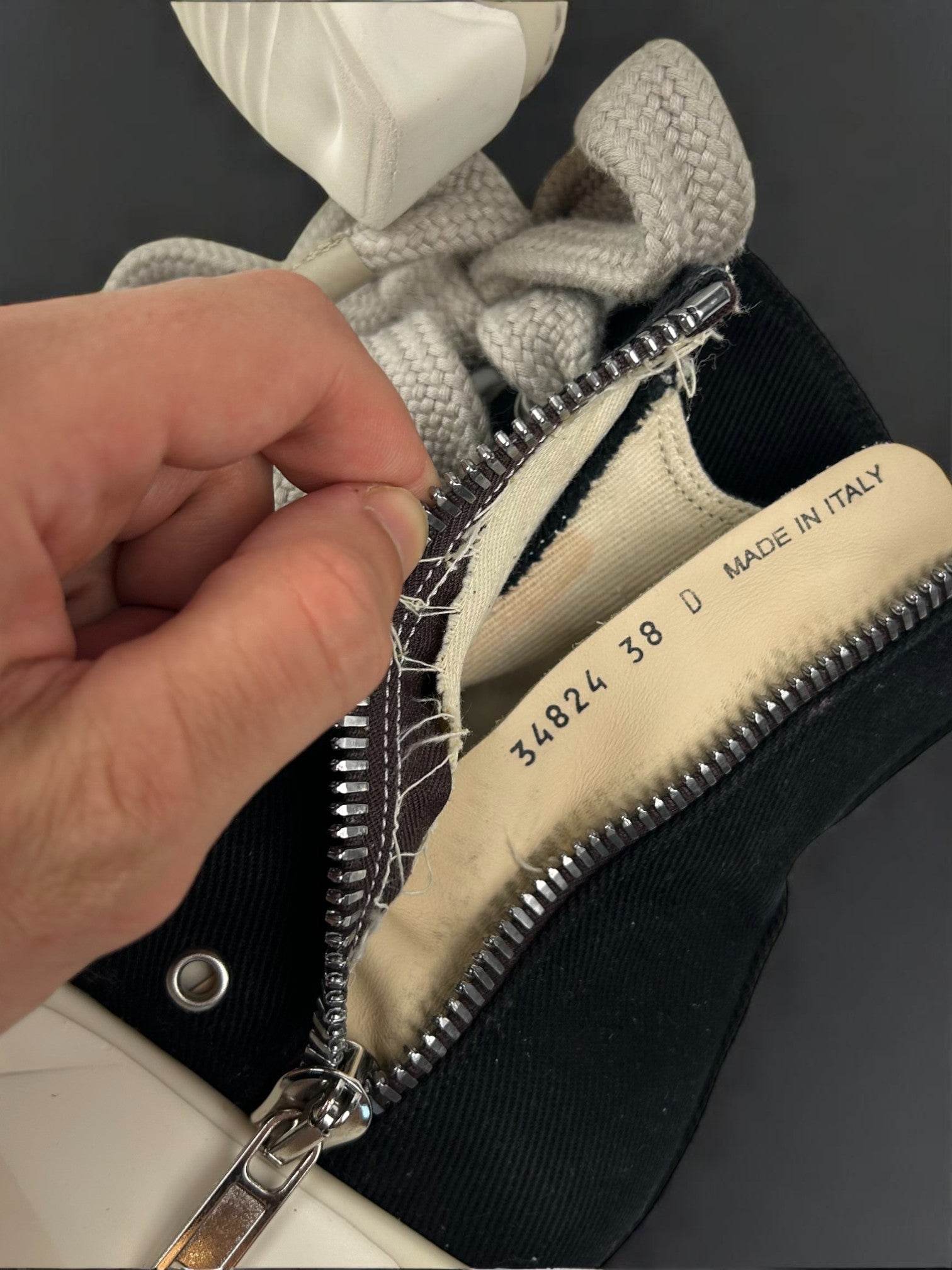 Rick Owens Ramones High Abstract Jumbo Lace - V STEALS