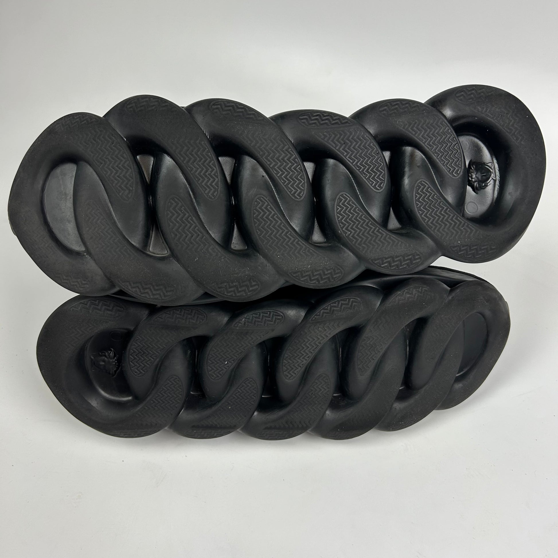 Versace Chain Reaction Black