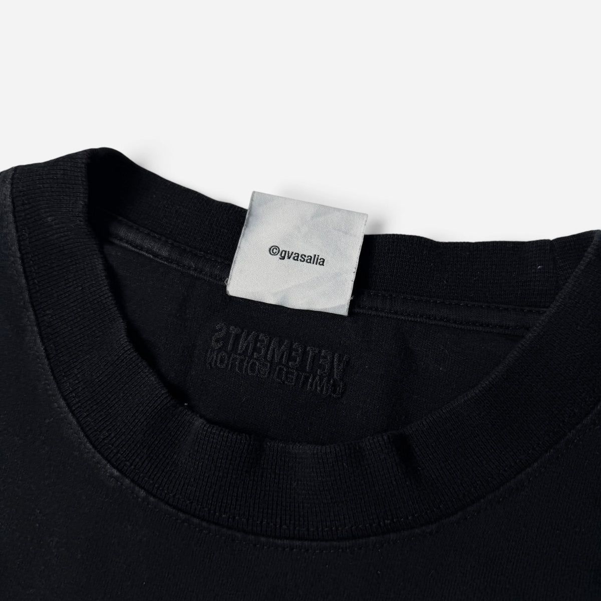Vetements "Friends" Logo T-Shirt Black