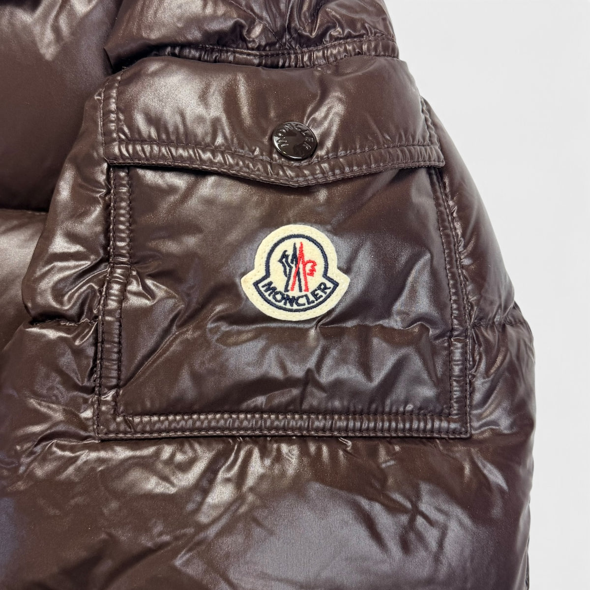 Moncler Maya Down Jacket Dark Brown – Puffer Jackets recomandat de V STEALS