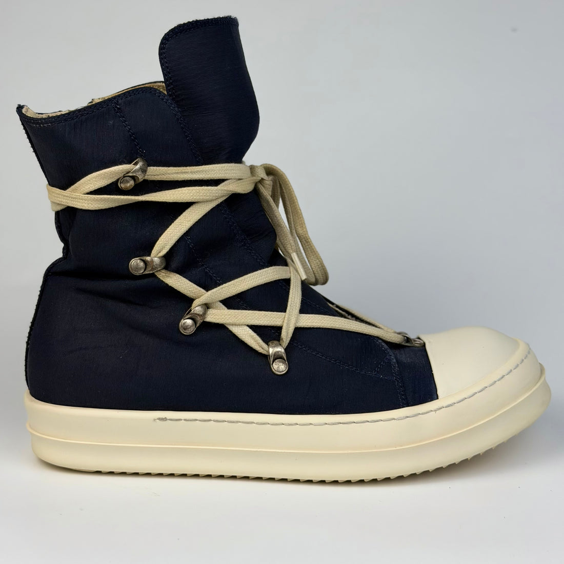 Rick Owens Hexagram Ramones, vedere din față