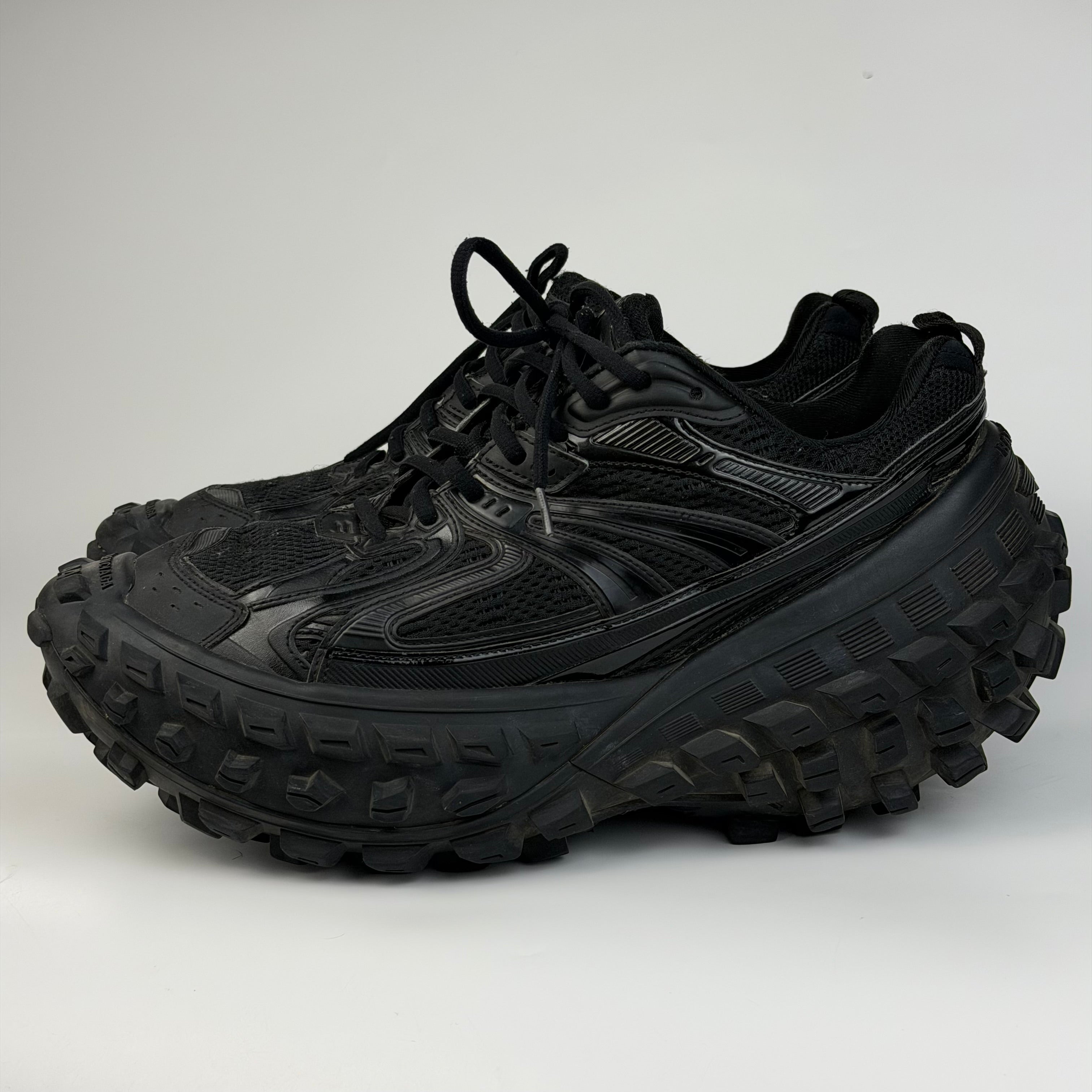 Balenciaga Bouncer Black Sneakers