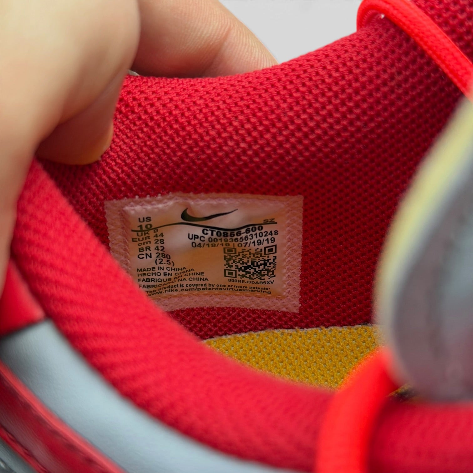 Off-White x Nike Dunk Low University Red UNLV