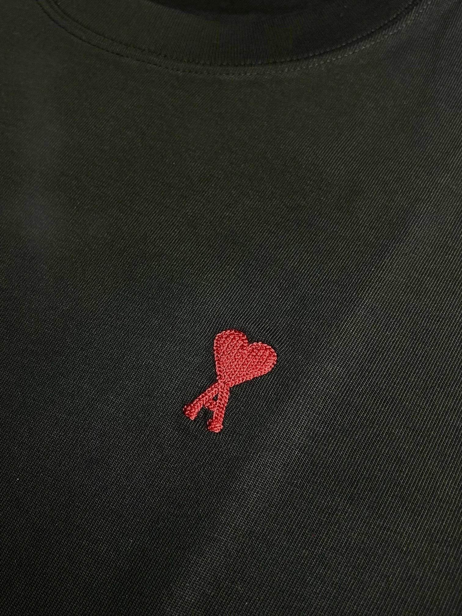 Ami Paris De Coeur Black T-shirt - V STEALS