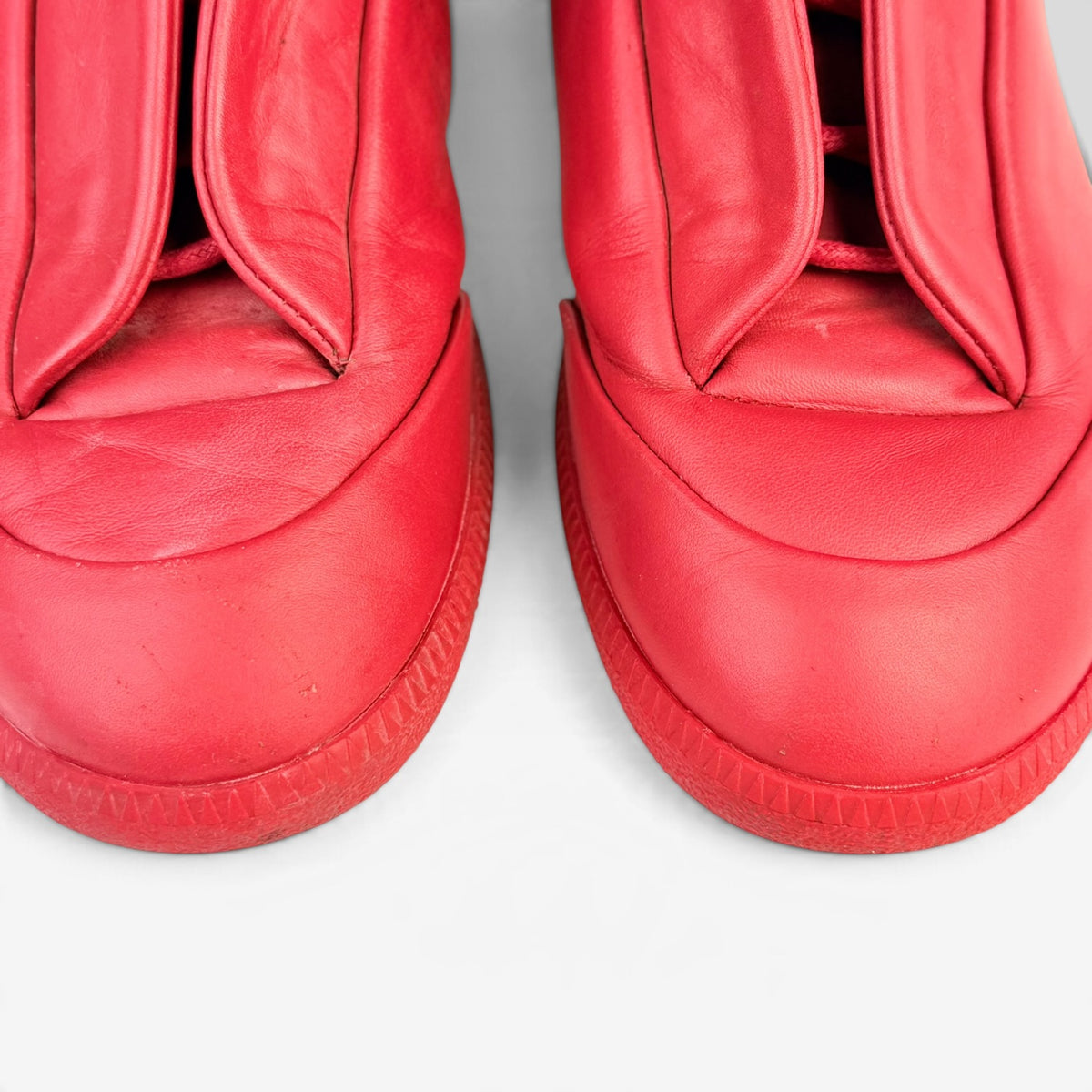 Maison Margiela Future High-Top Red – cumpără online de la V STEALS cu livrare rapidă în România – mărimi 40