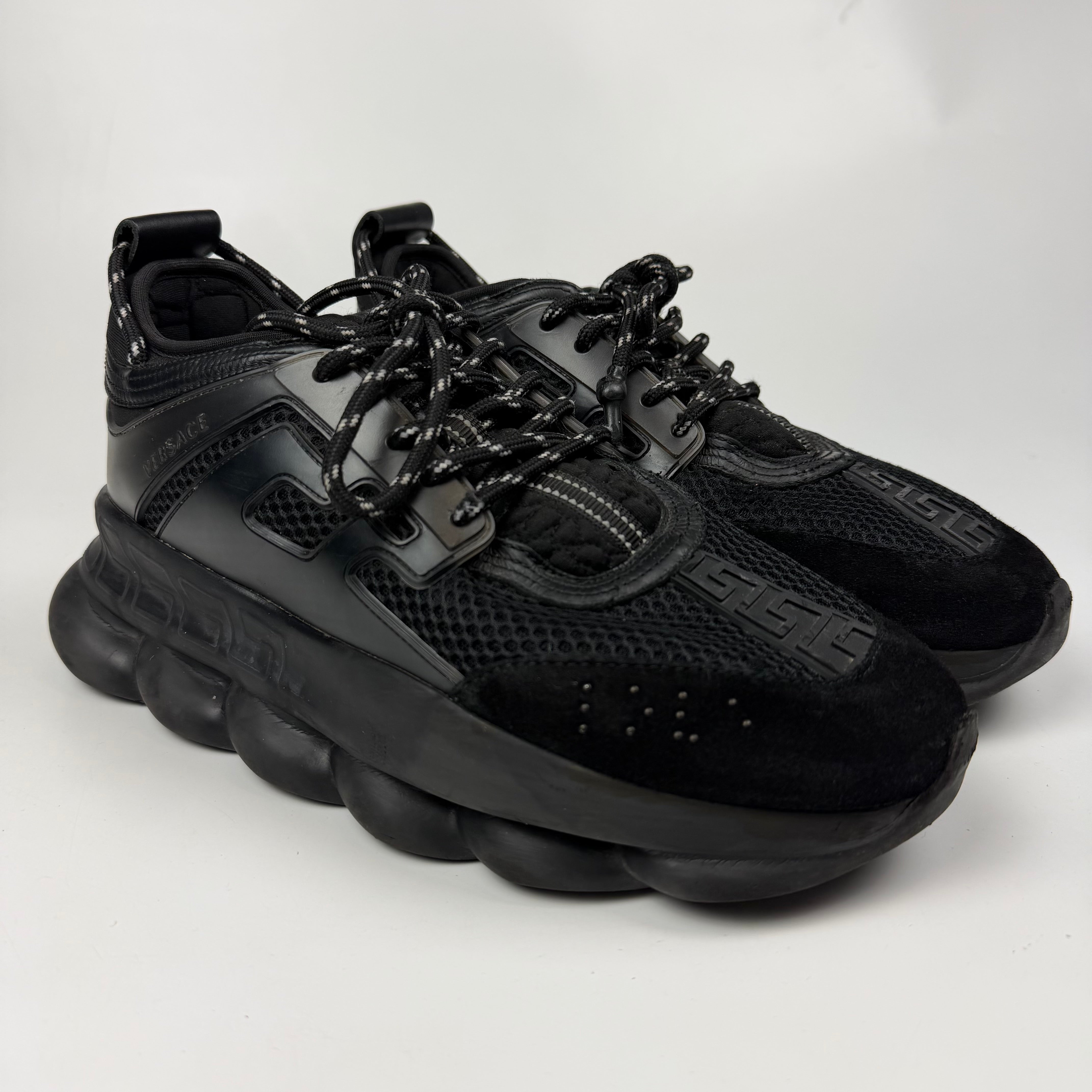 Versace Chain Reaction Black – V STEALS