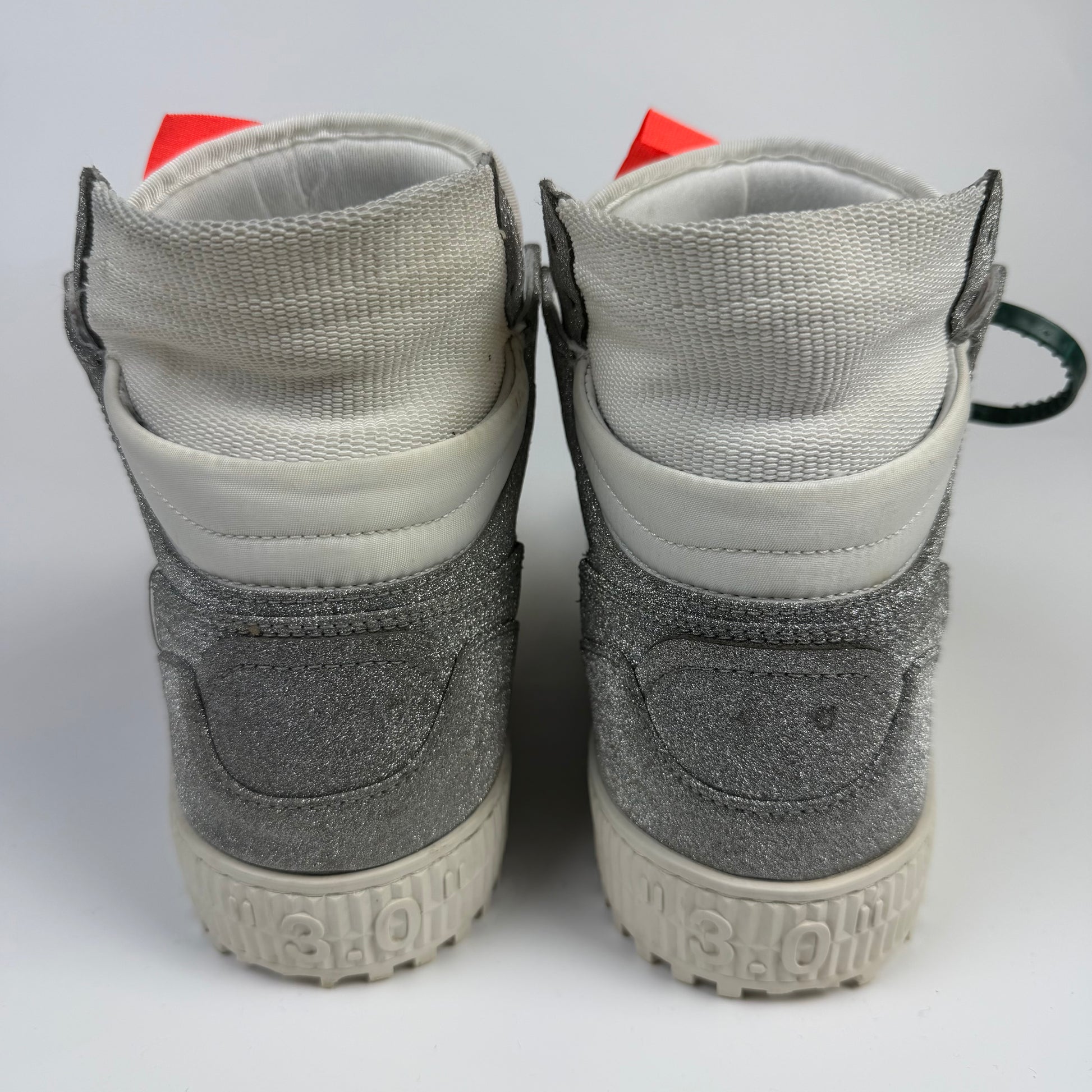 Off-White Court 3.0 Sneakers