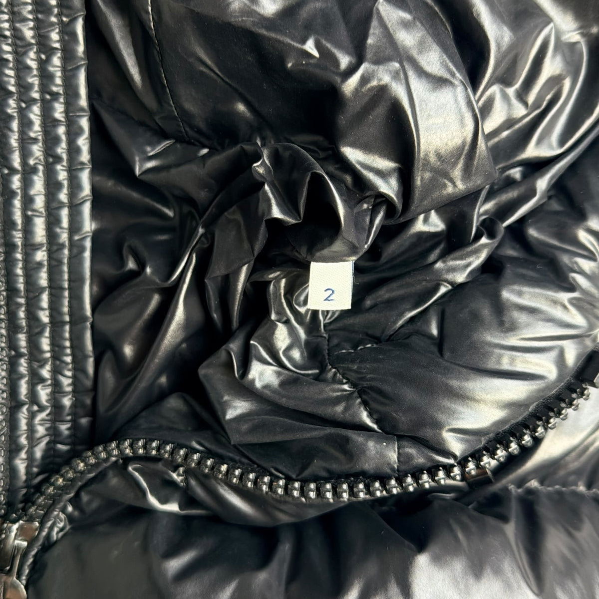 Moncler Ecrins Short Down Jacket Black