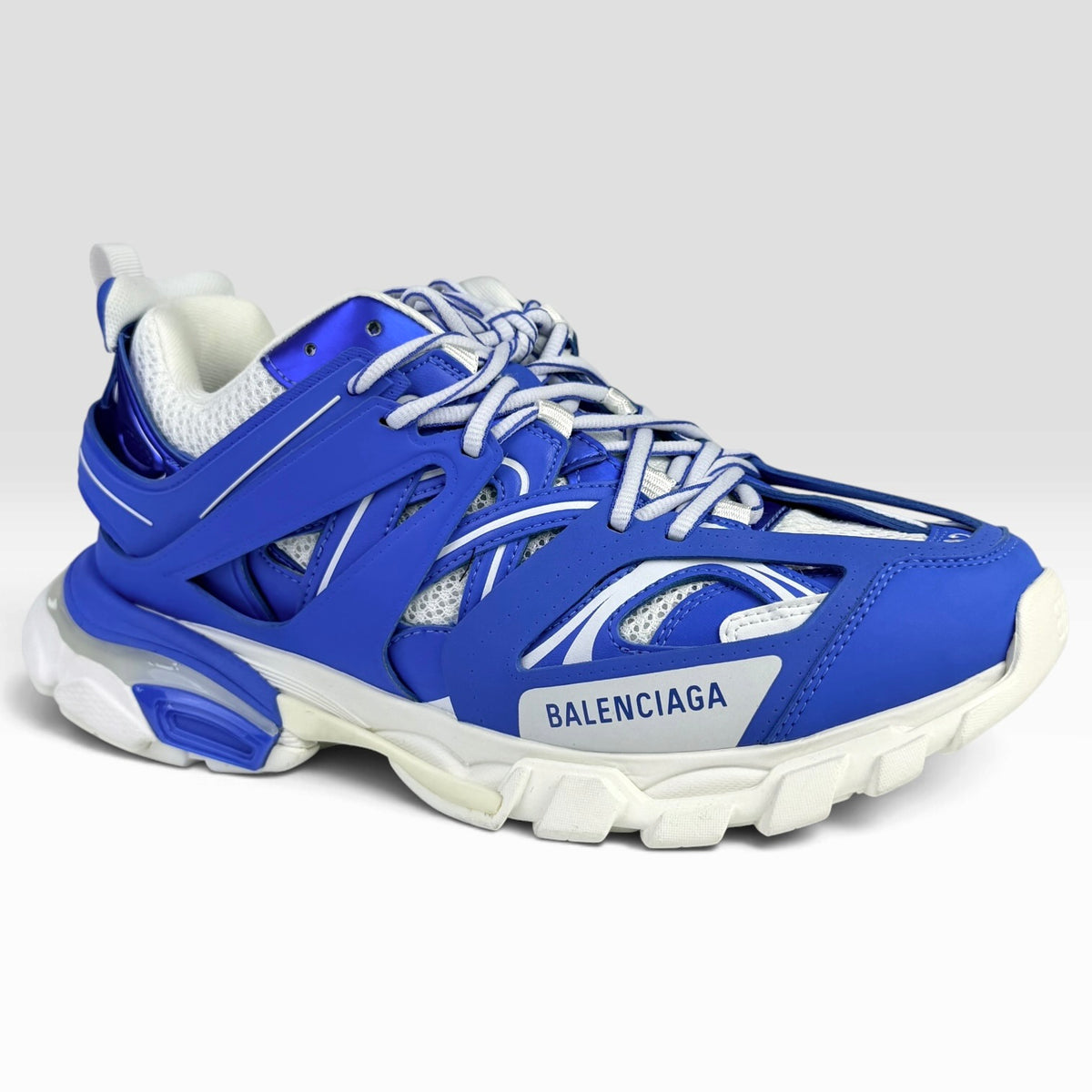 Balenciaga Track LED Blue/White – Incaltaminte Barbati BALENCIAGA în mărimile 42 la V STEALS