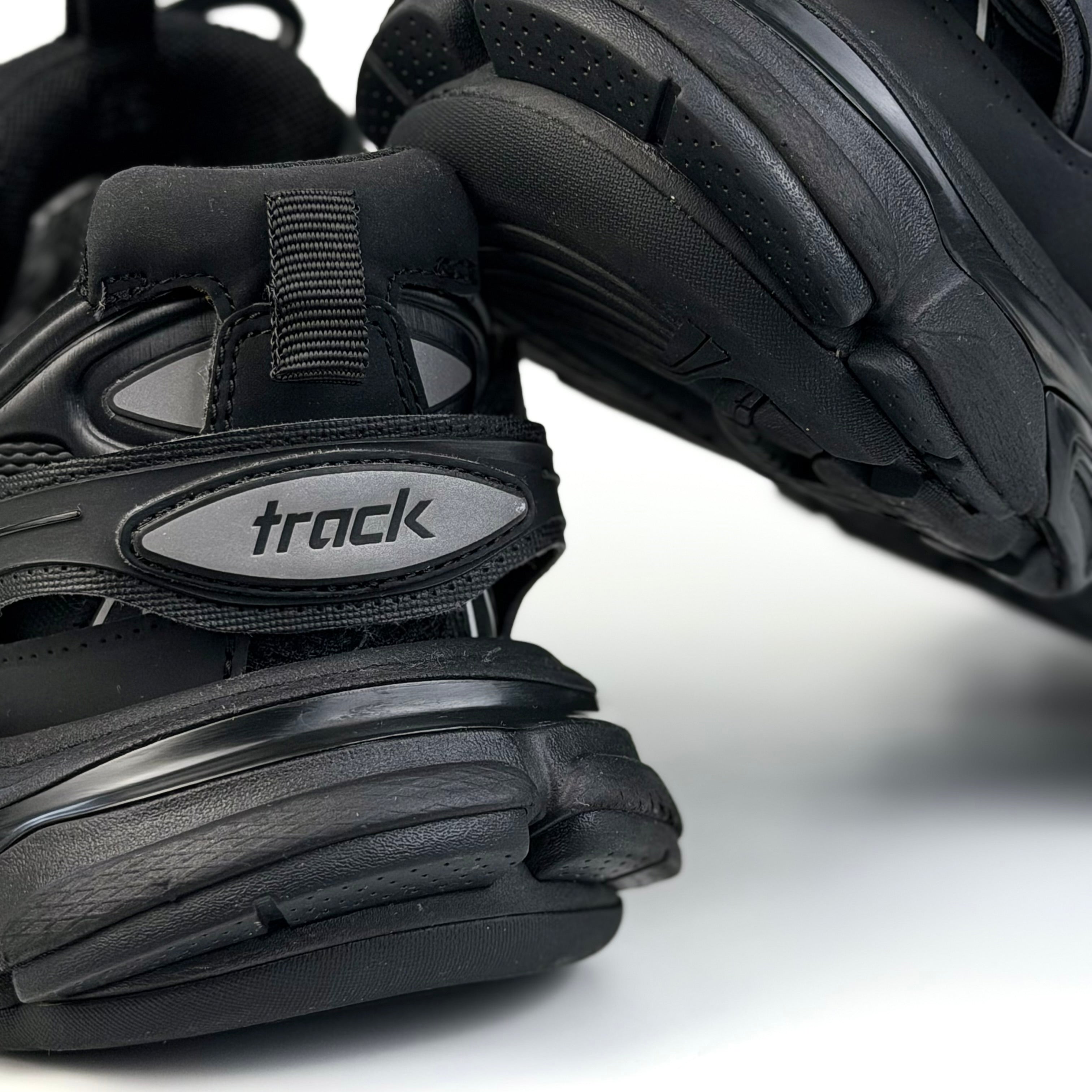 Balenciaga Track Black