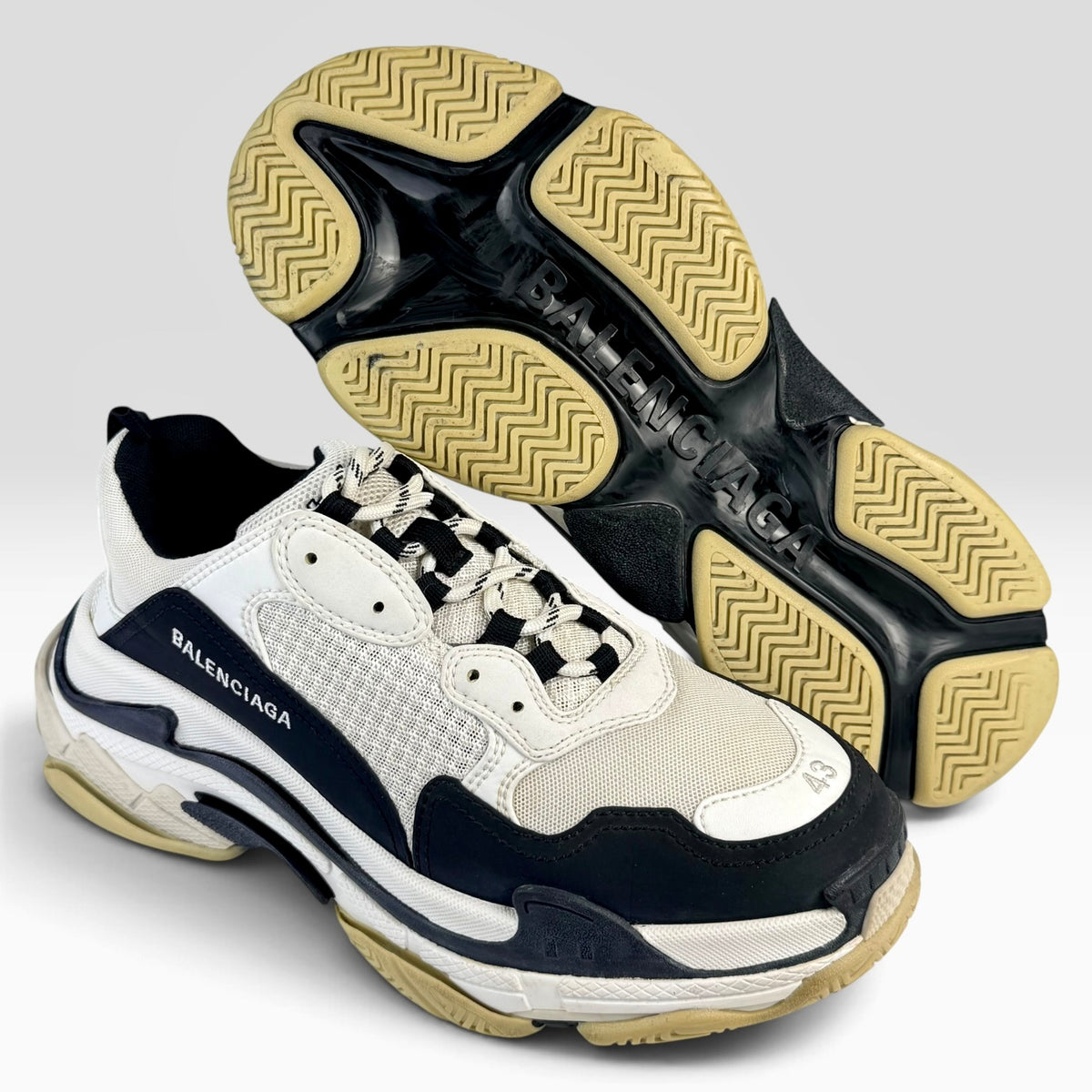 Balenciaga Triple S White/Black
